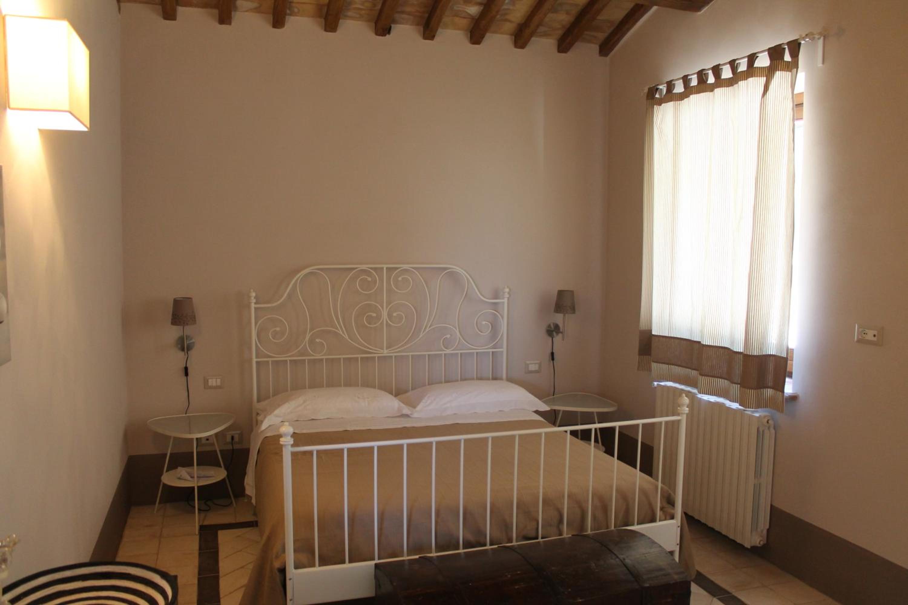  One-Bedroom Apartment (2 Adults) photo 2