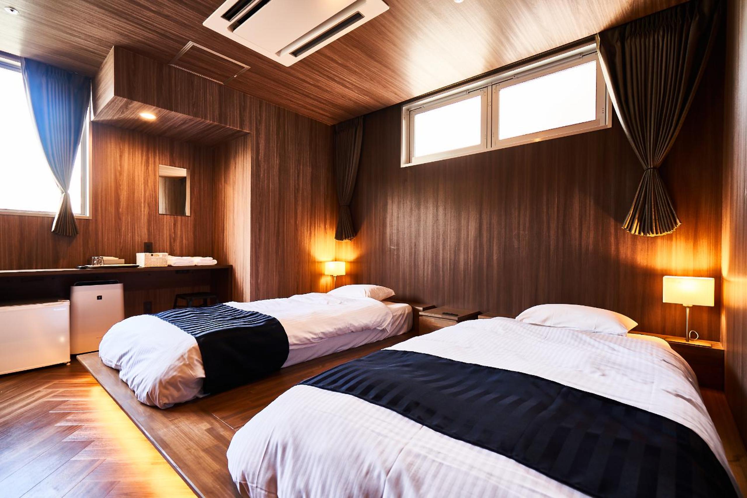 Twin Room with Private Bathroom