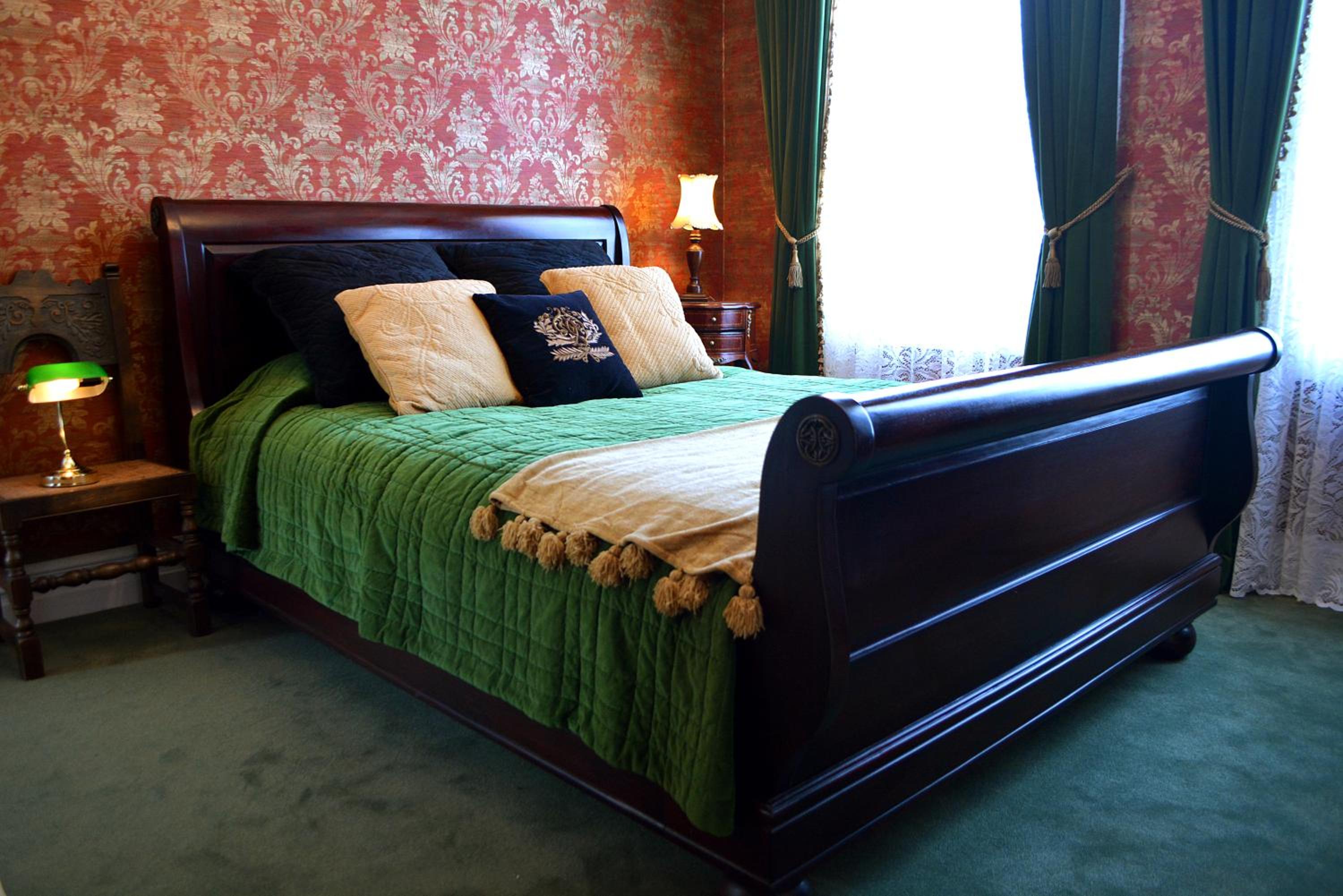 One-Bedroom Suite photo 1