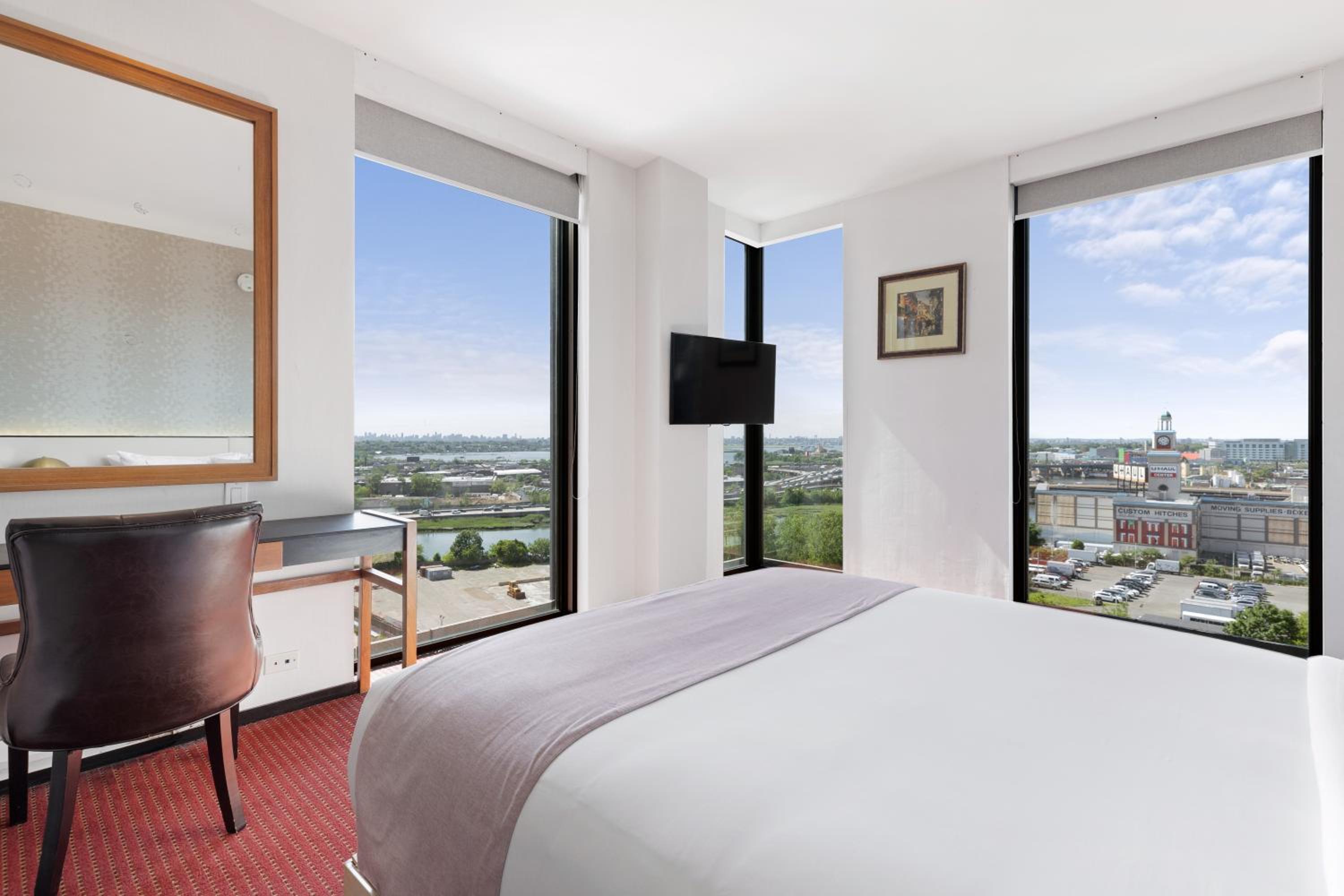 Queen Suite