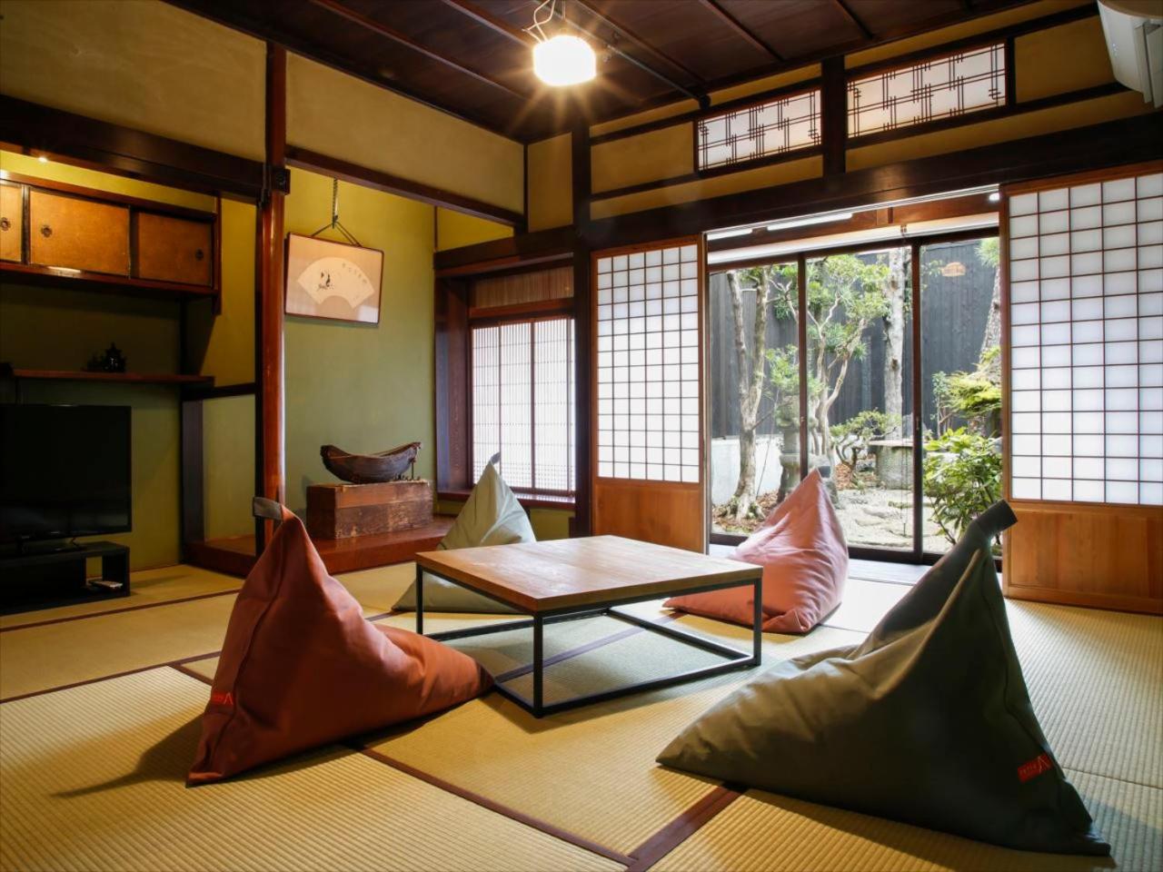 Deluxe Room with Tatami Area - Photo 5