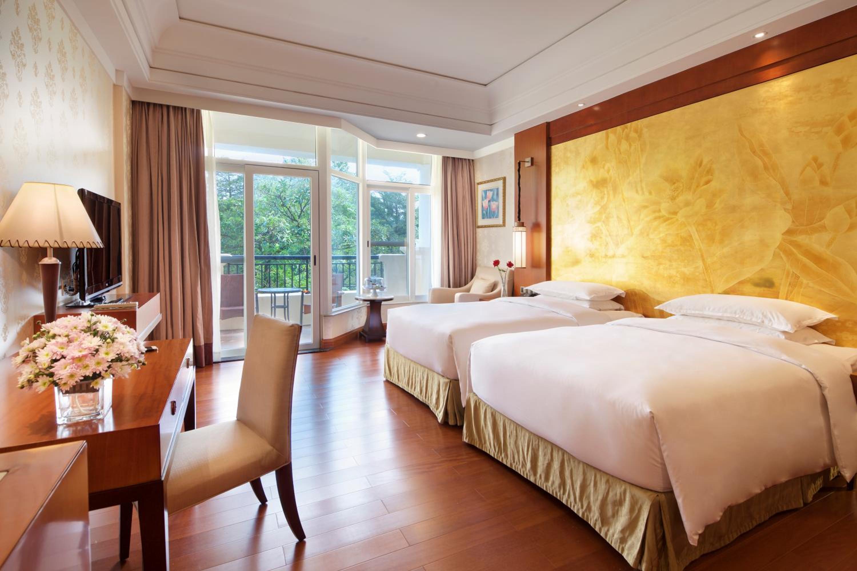 Garden View Superior Twin Room photo 3