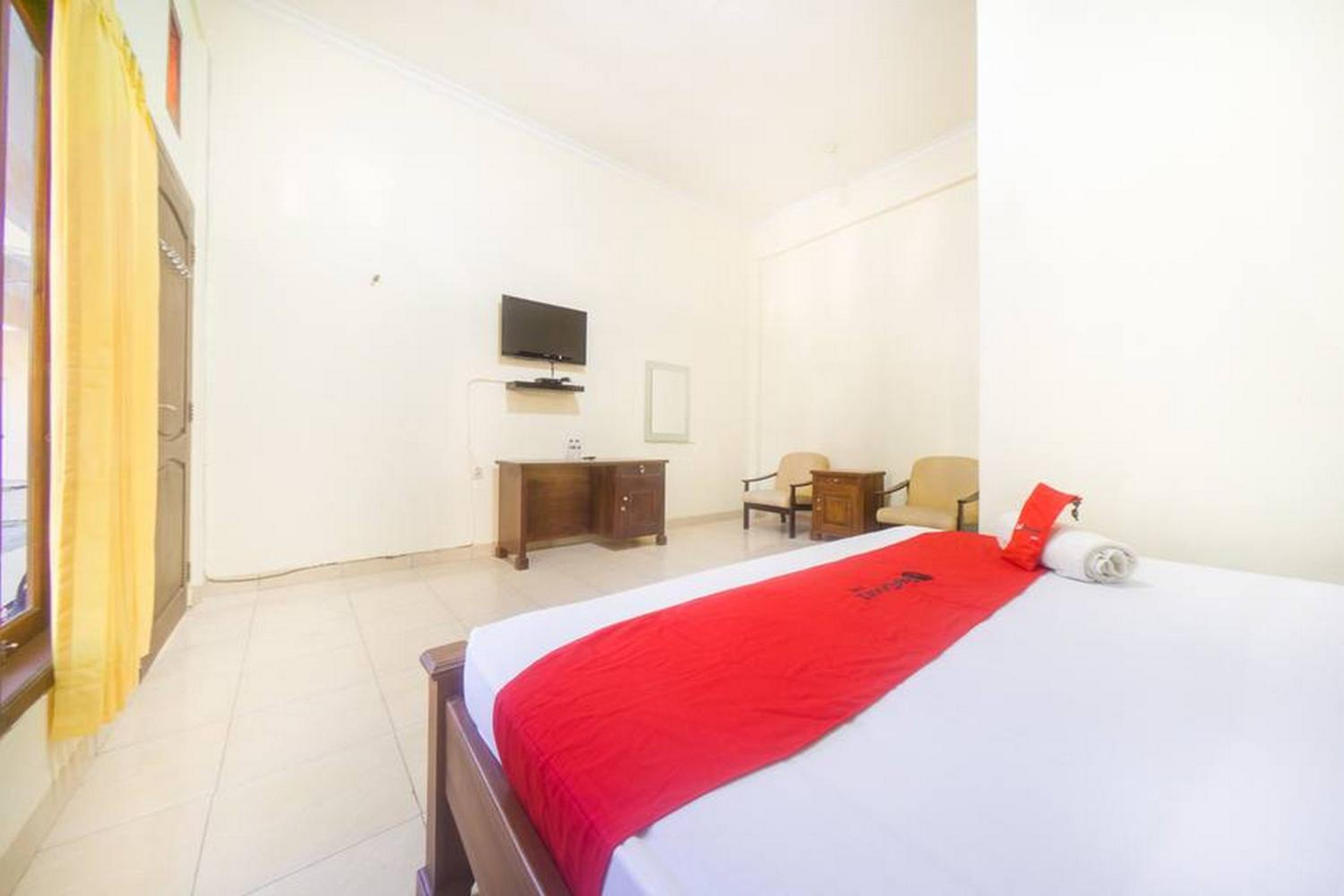Double Room - Photo 2
