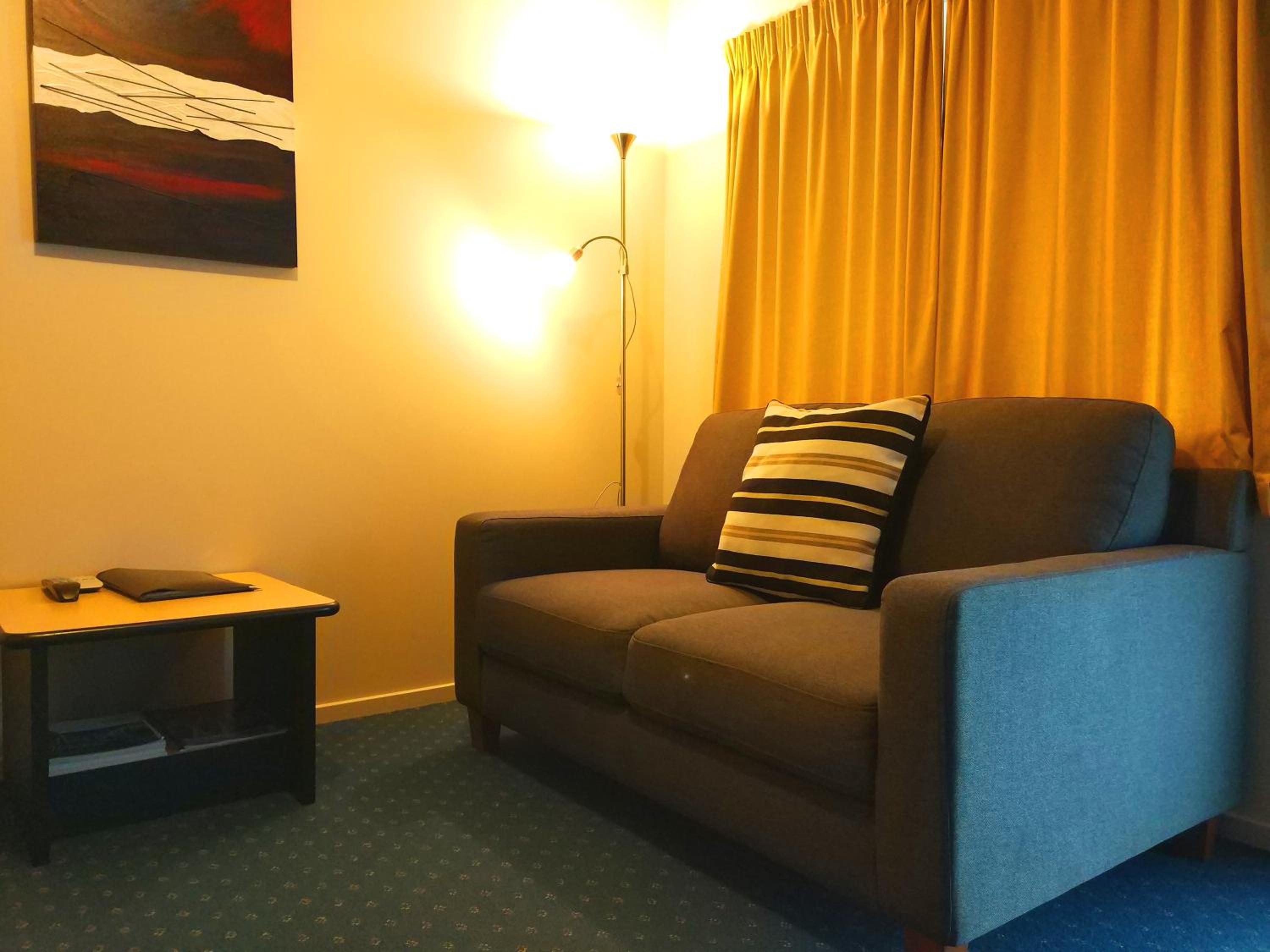 One-Bedroom Suite with Spa Bath - Photo 1