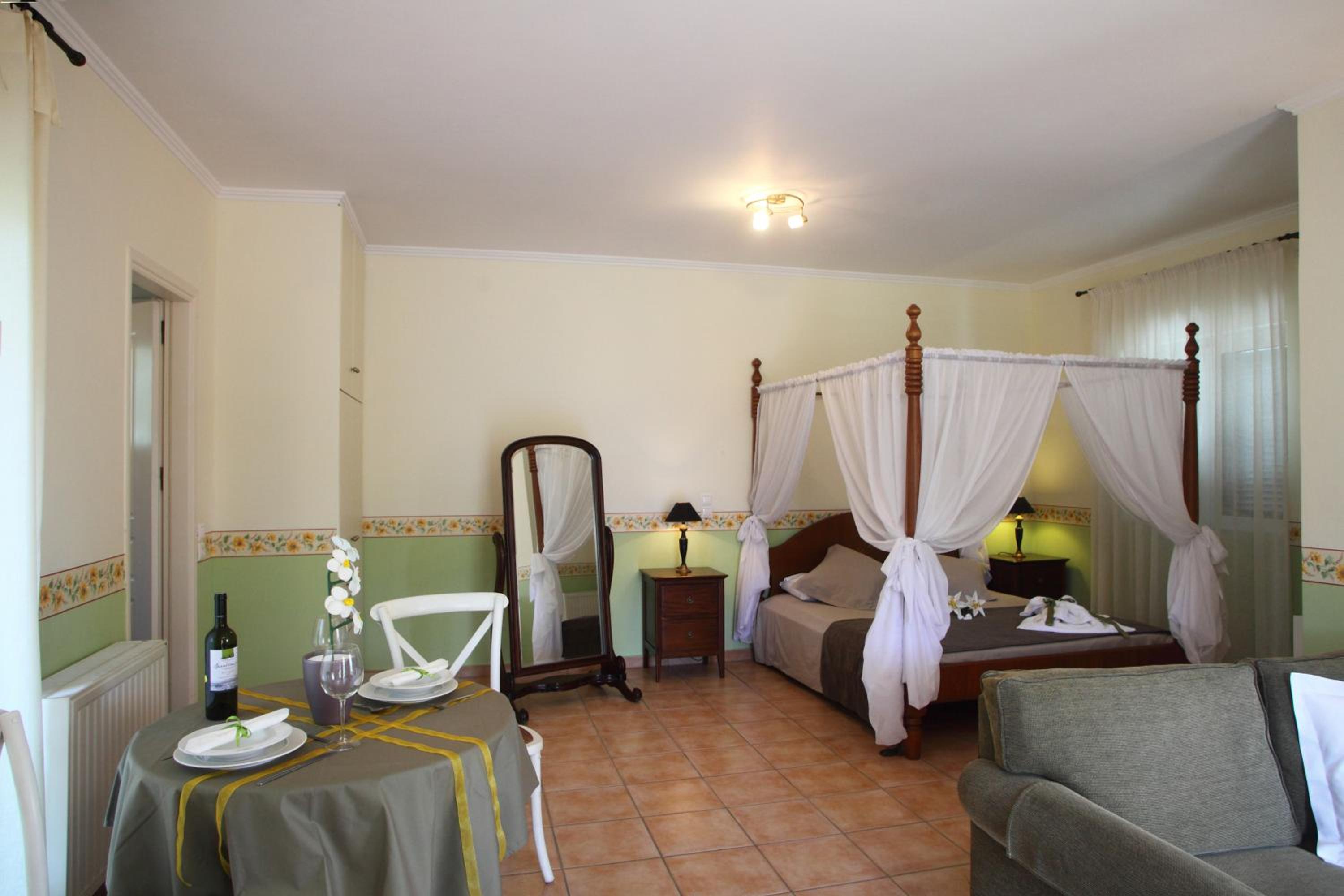 Apartment (2 Adults)