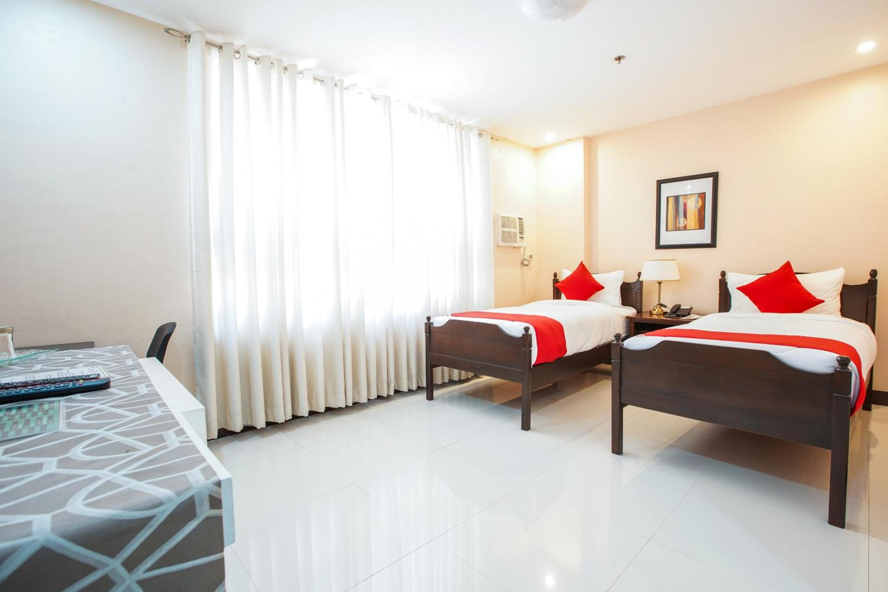 Deluxe Twin Room - Photo 2