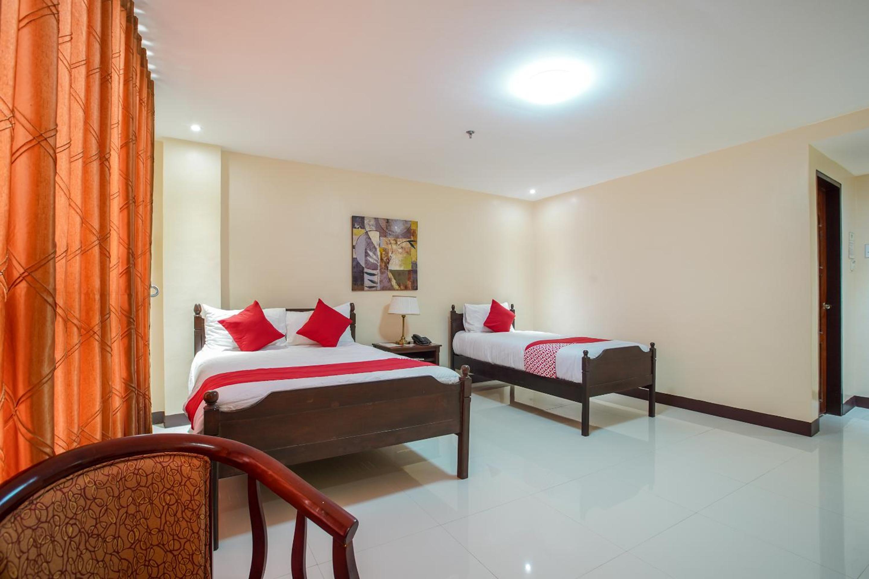 Superior Suite - Photo 2