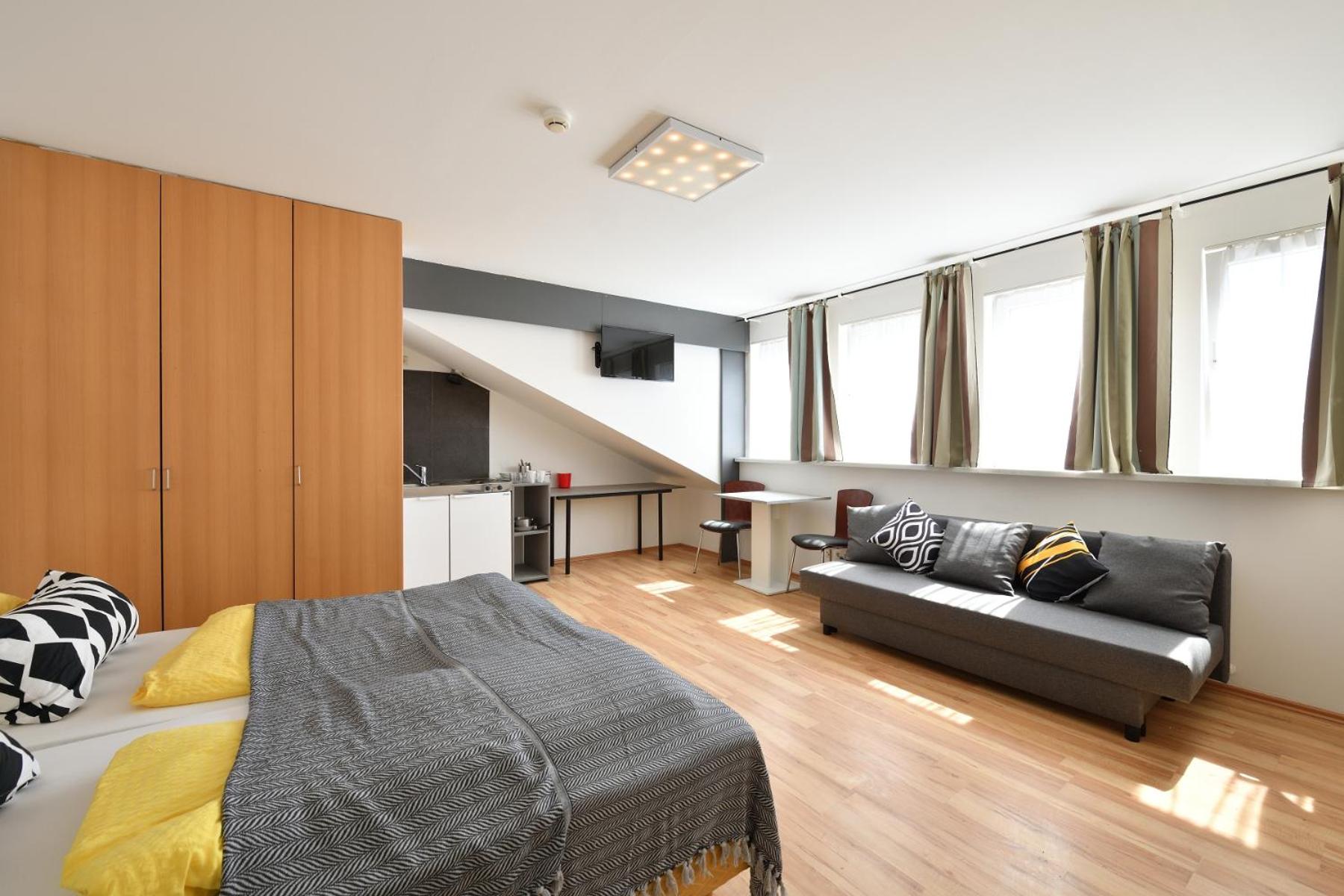 Studio Apartment