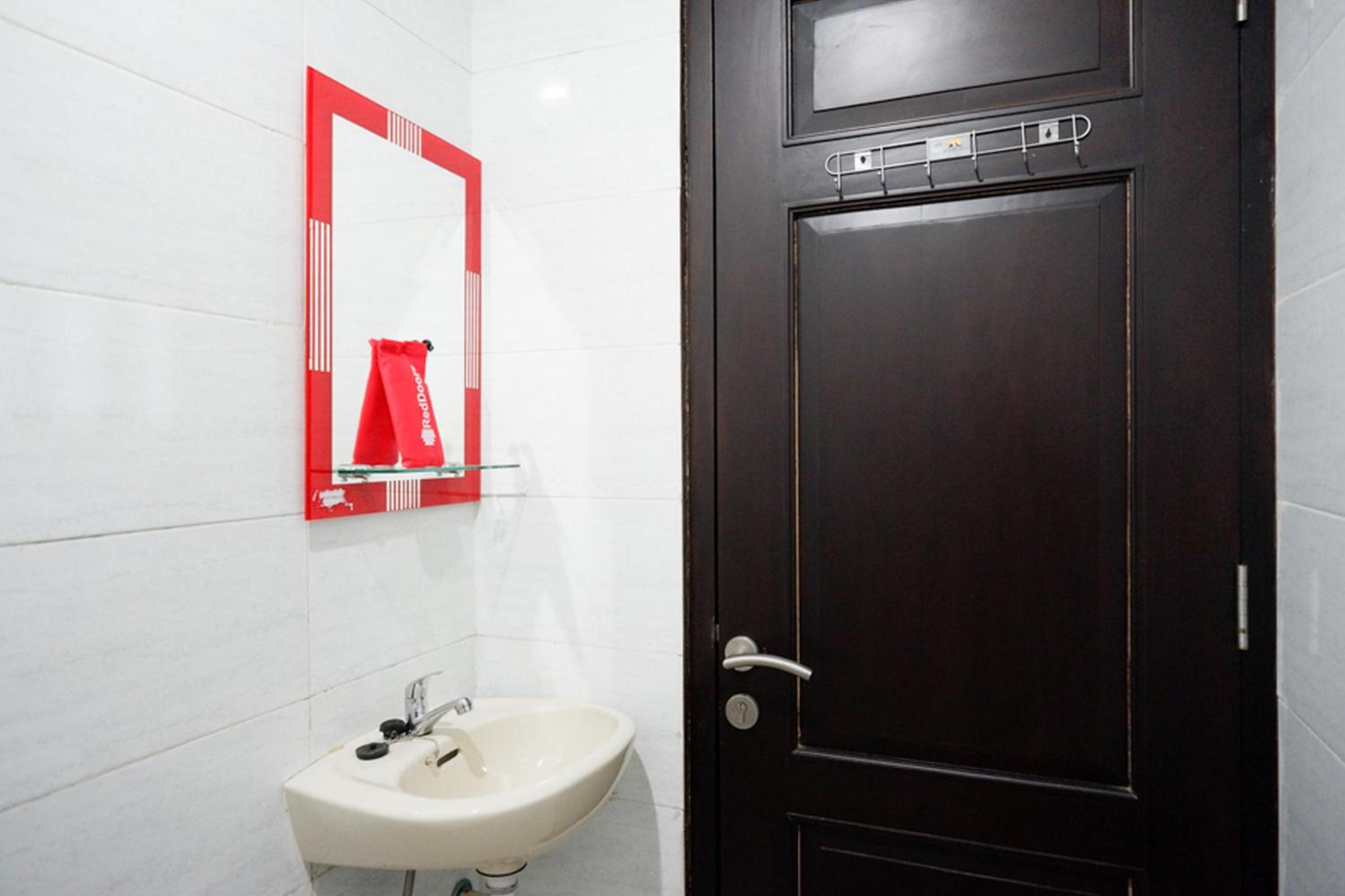 Double Room - Photo 6