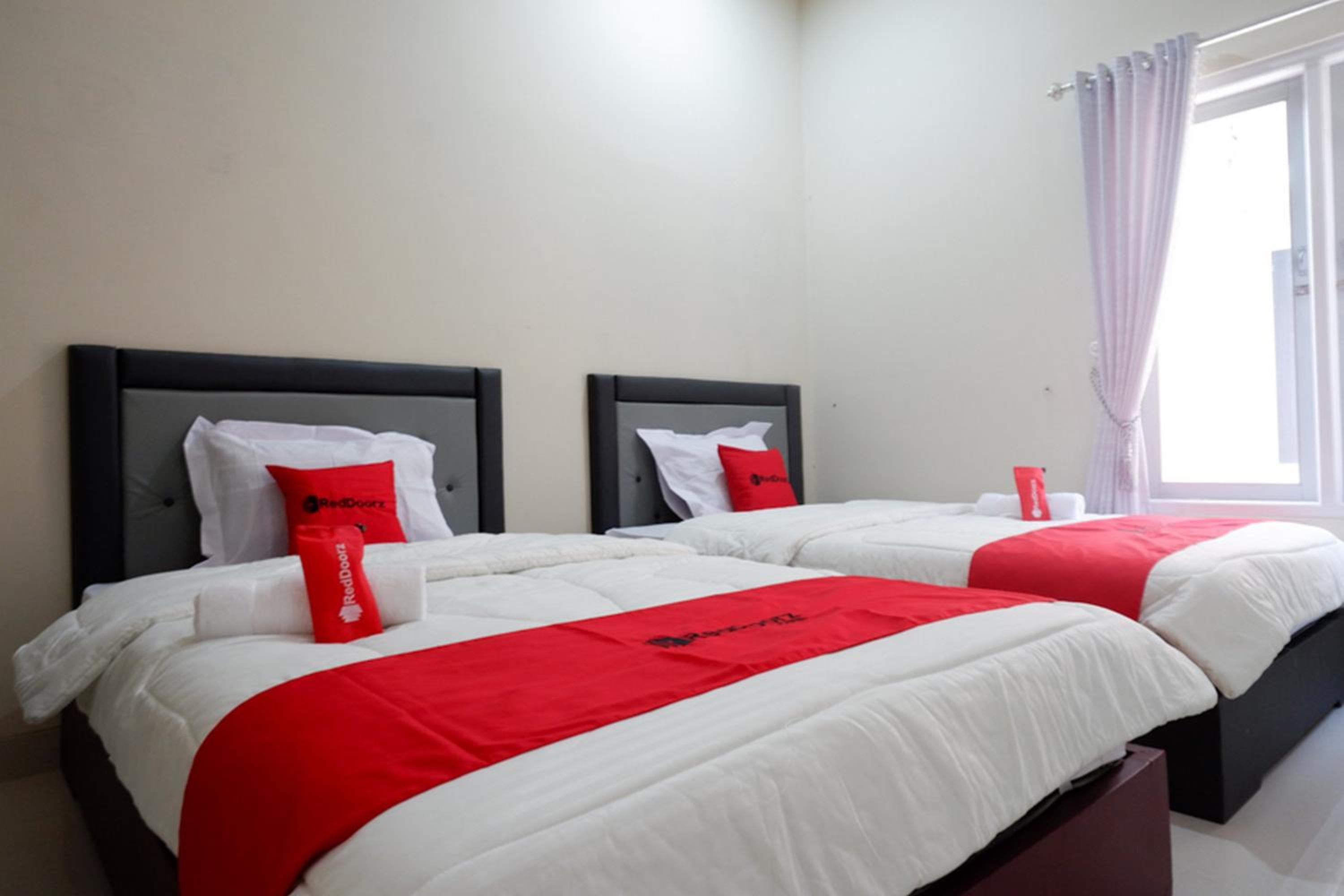Twin Room - Photo 13