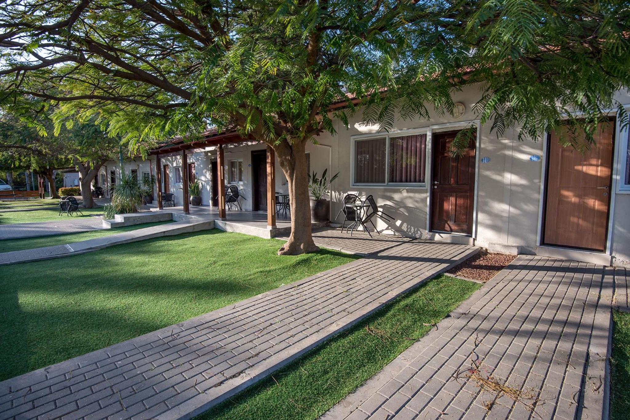 Family Room with Garden (2 Adults + 3 Children) photo 3