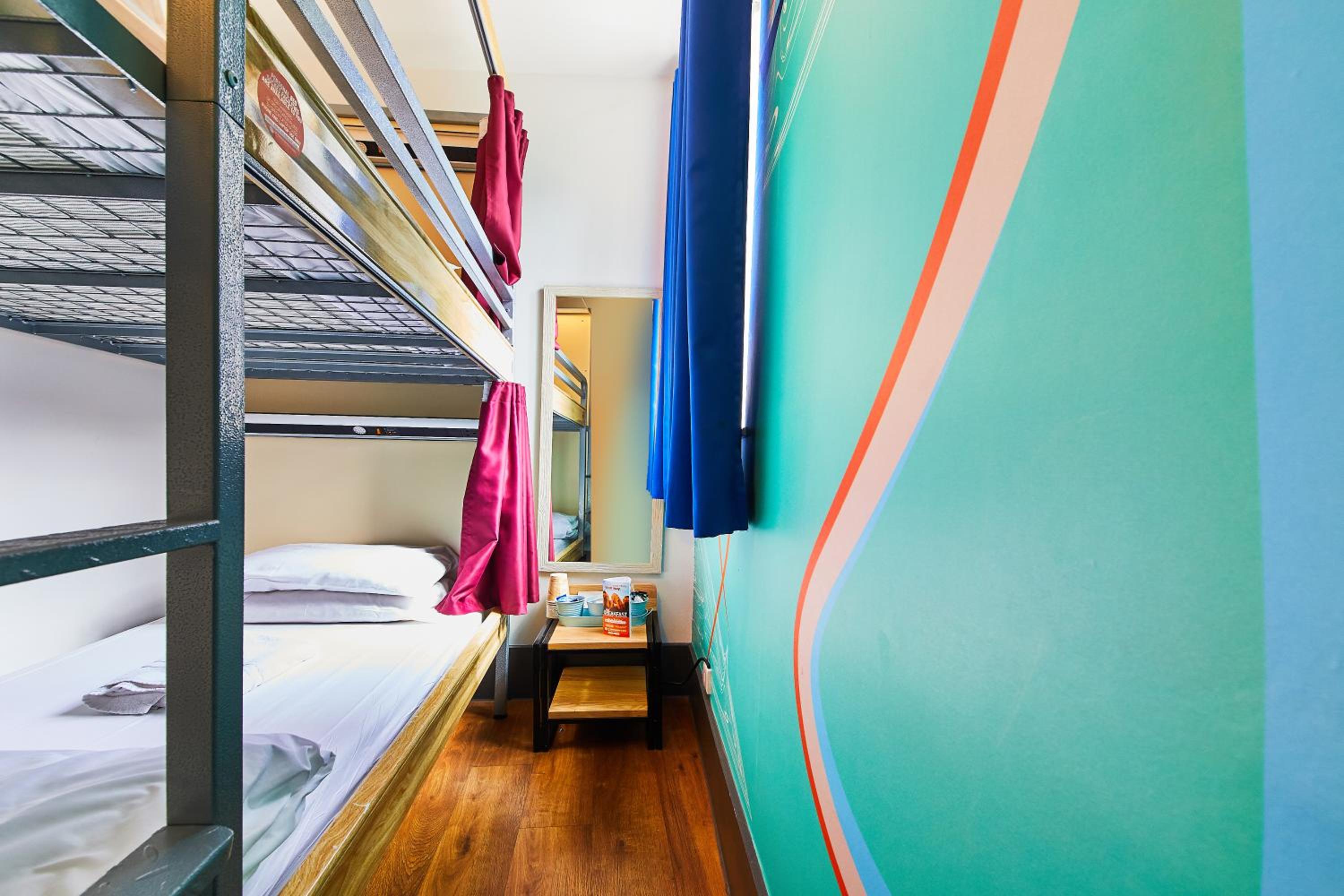 Private 2 Bunk Room with Private Bathroom   photo 1