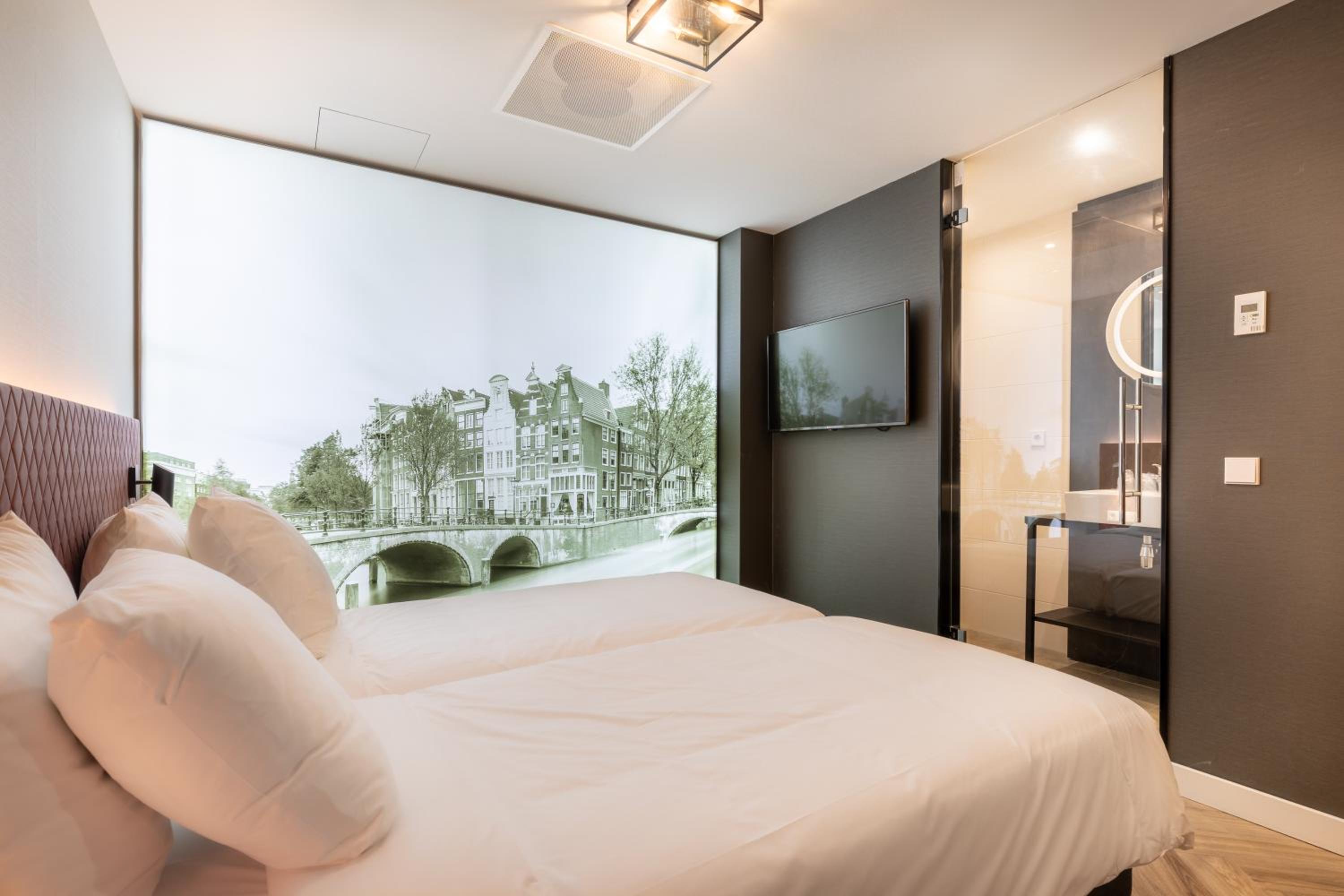 Comfort Double or Twin Room - No Window photo 3