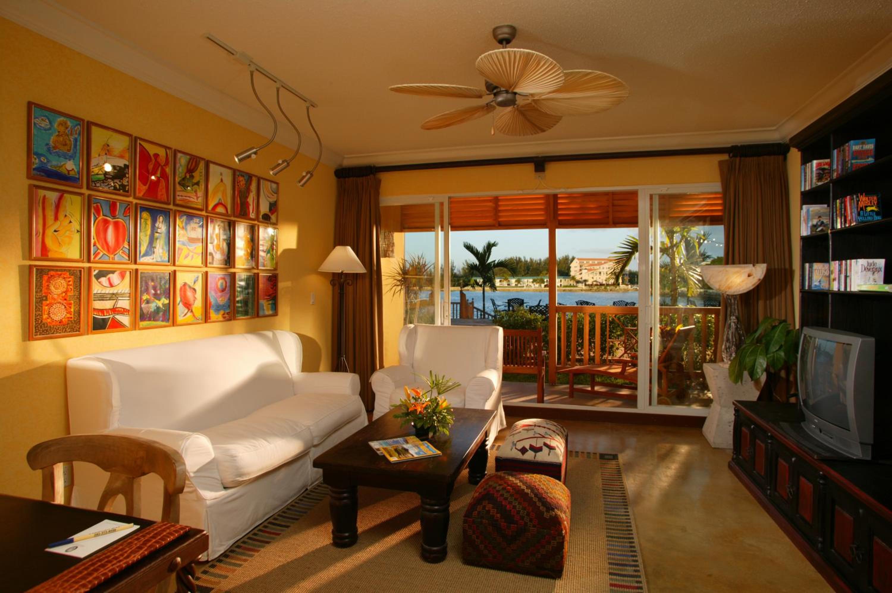 One-Bedroom Suite (Waterside State) photo 3