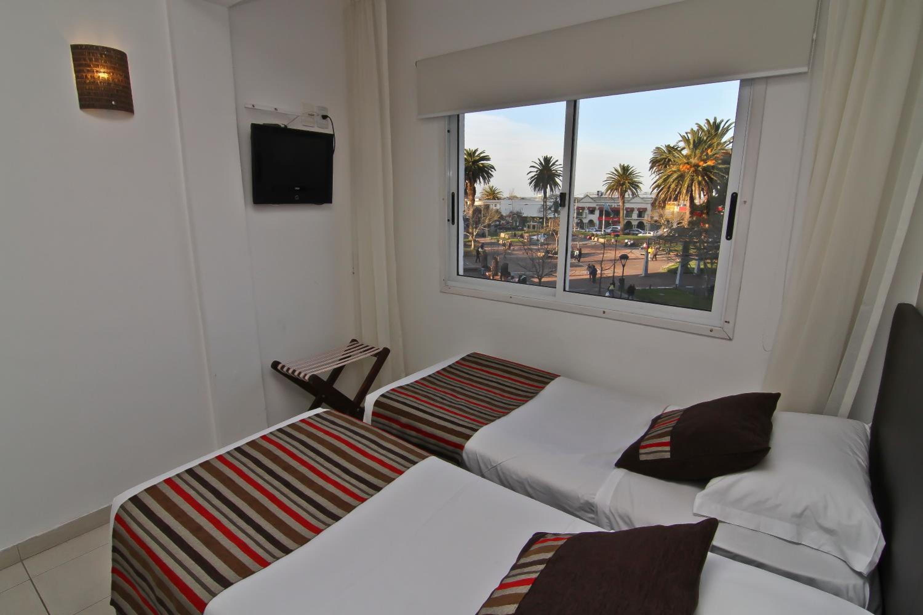 Standard Twin Room photo 3