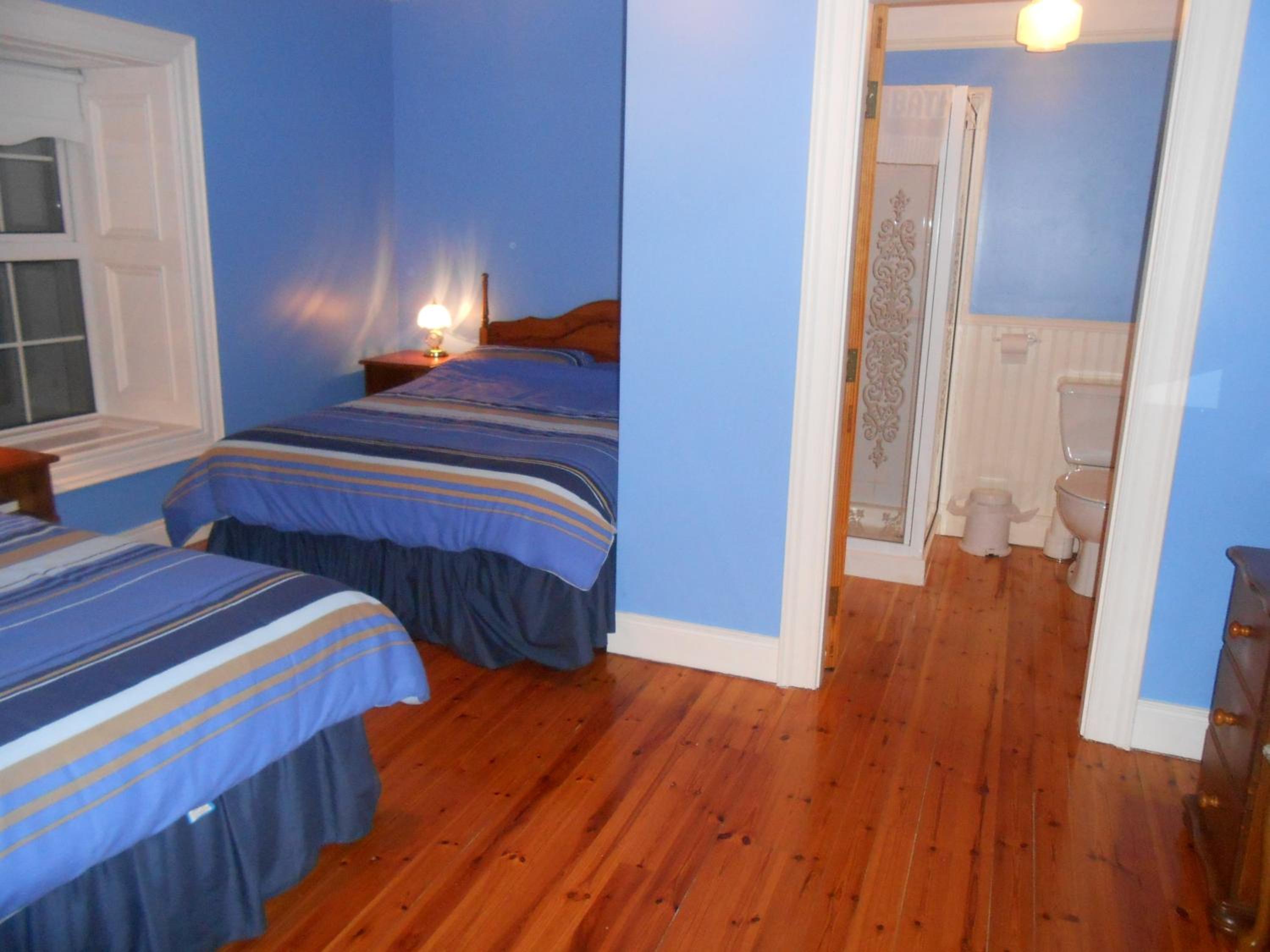 Family Room photo 2