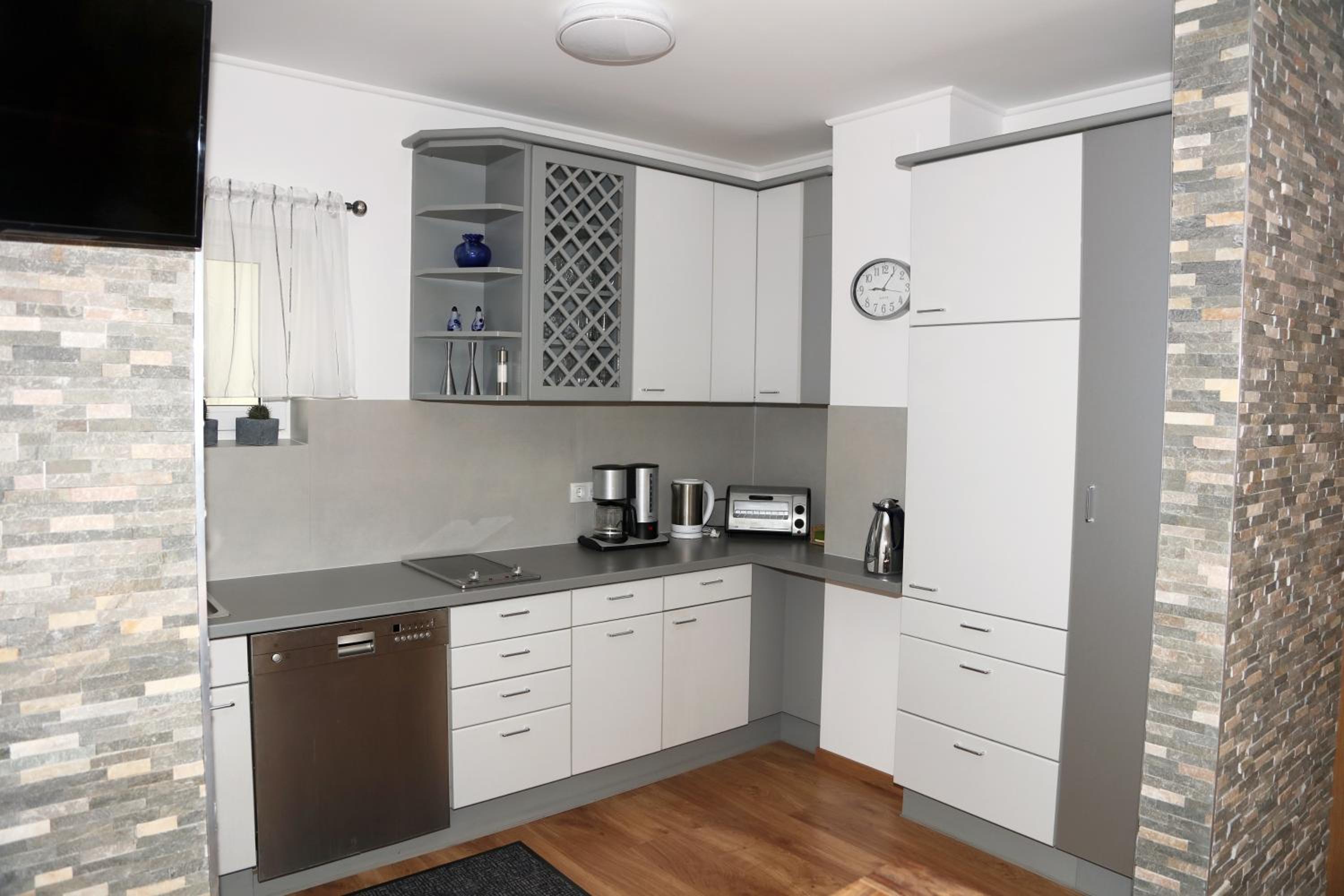 Apartment - Ground Floor photo 3