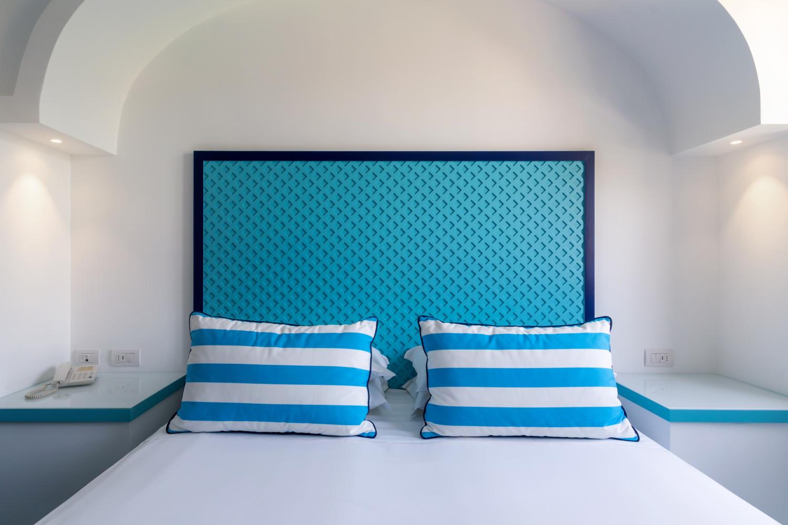 Double Room with Garden View - Photo 1