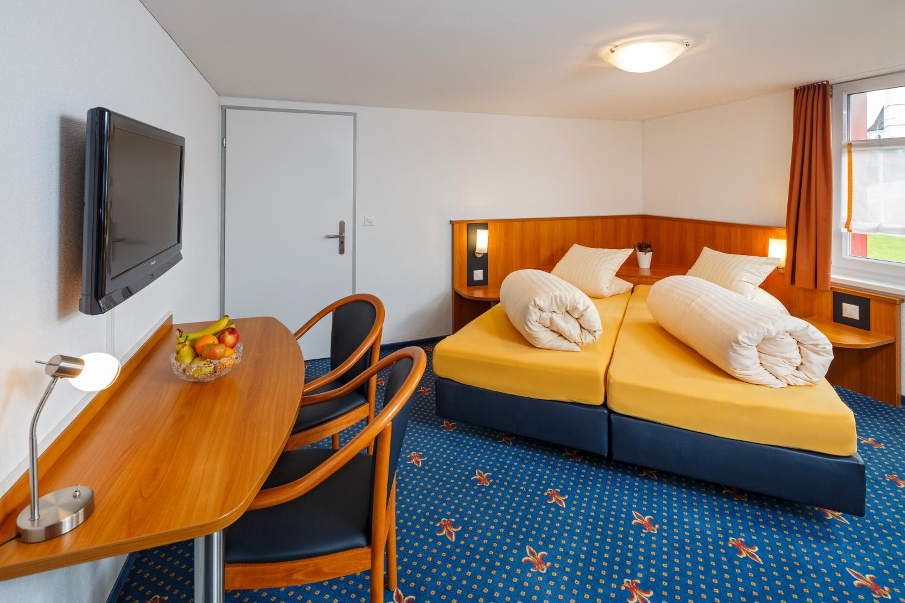 Double Room with Garden View - Photo 1