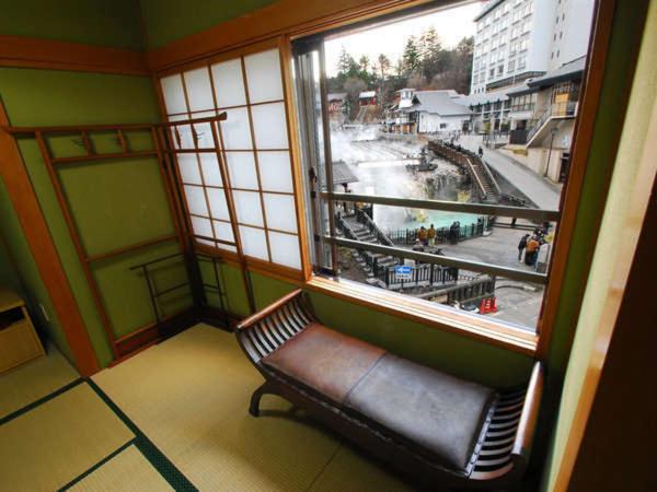 Japanese-Style Family Room - Photo 3