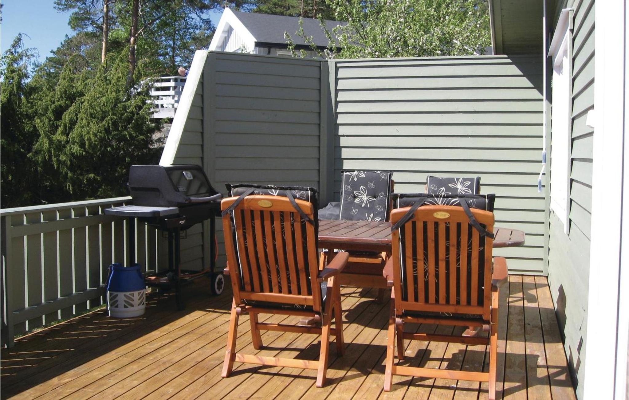 Three-Bedroom Vacation Home  photo 3