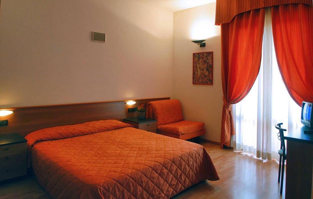 Triple Room with Balcony photo 1