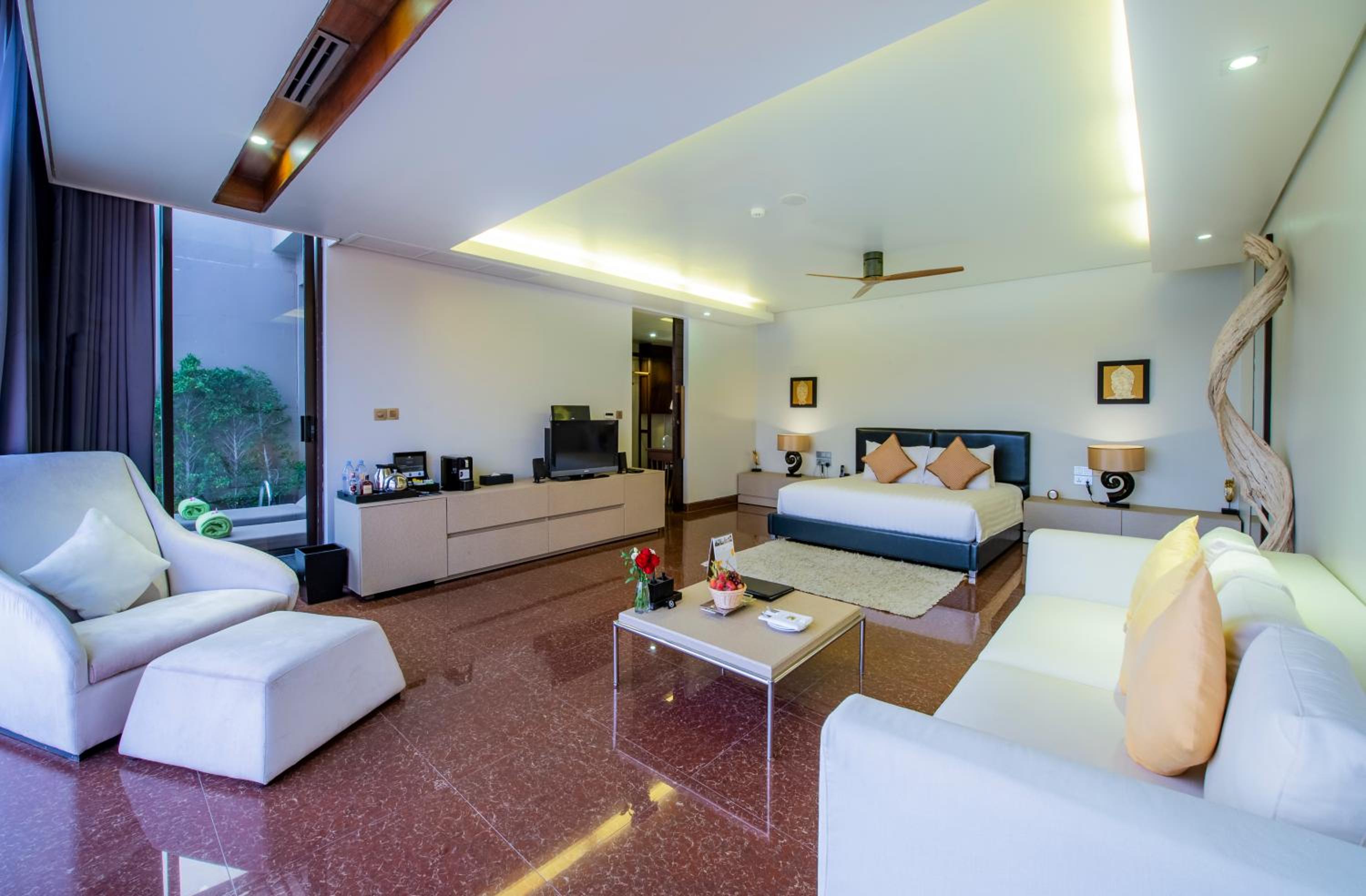 Grand Private Pool Suite - Photo 20
