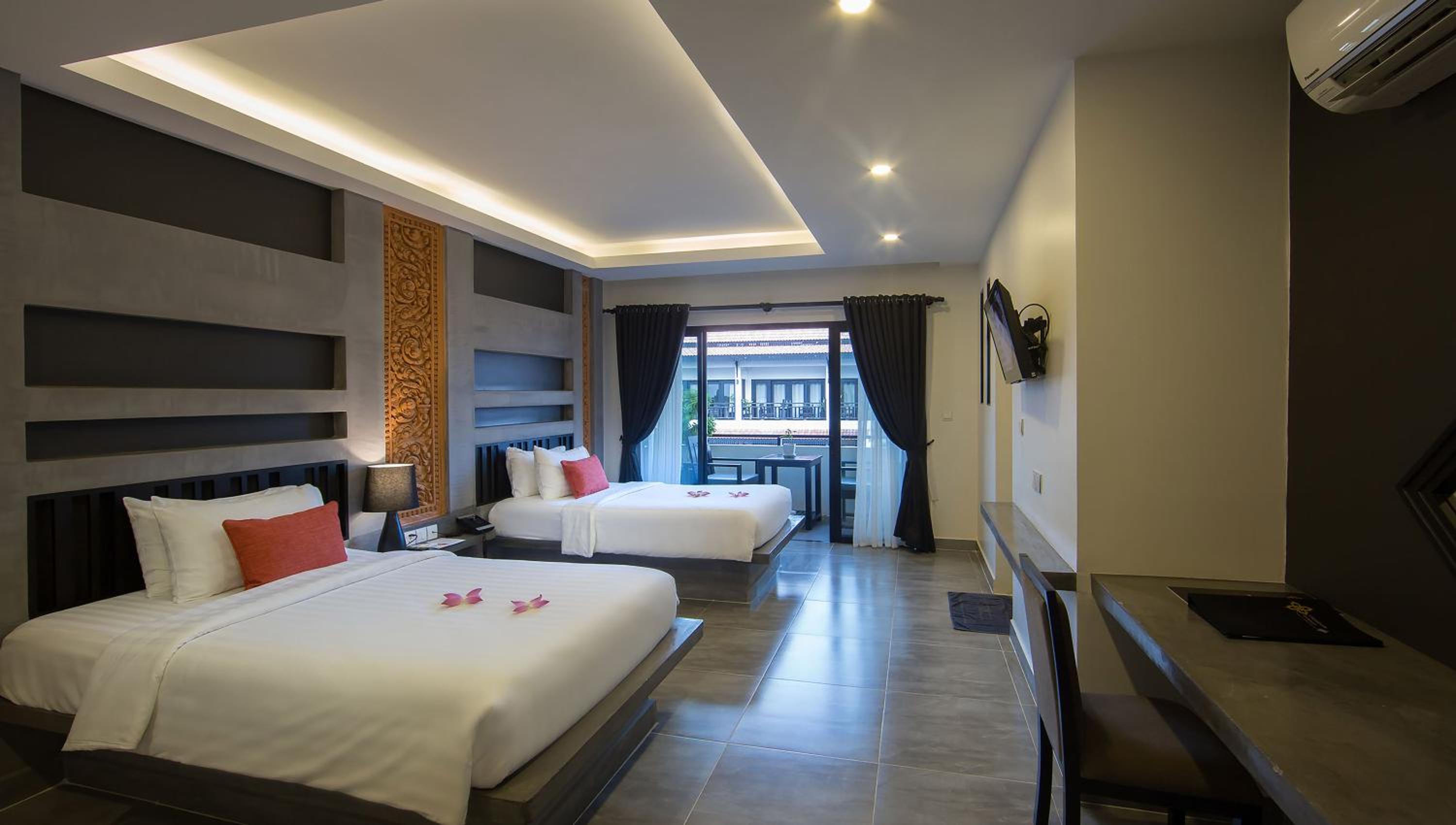 Deluxe Twin Room photo 2