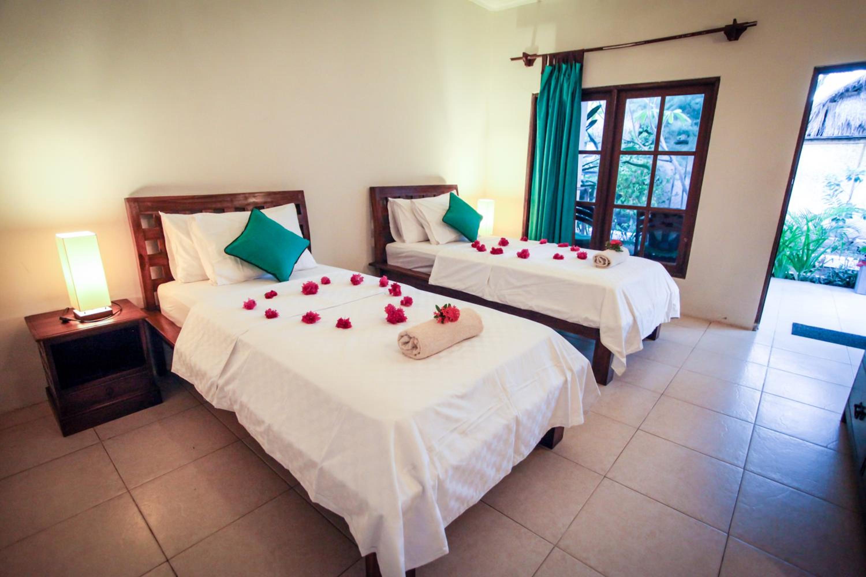 Standard Twin Room - Photo 5