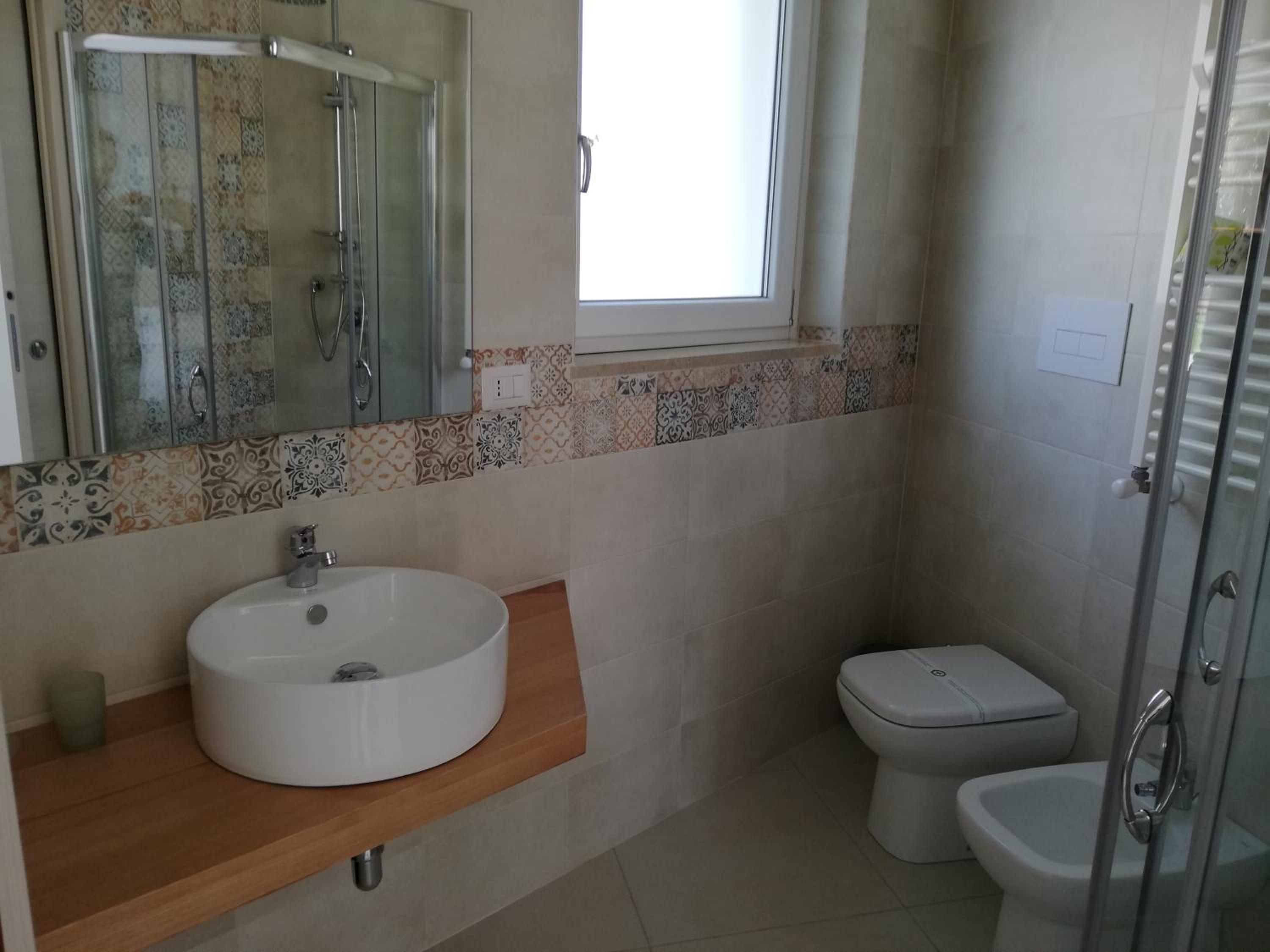 Double Room - Photo 9