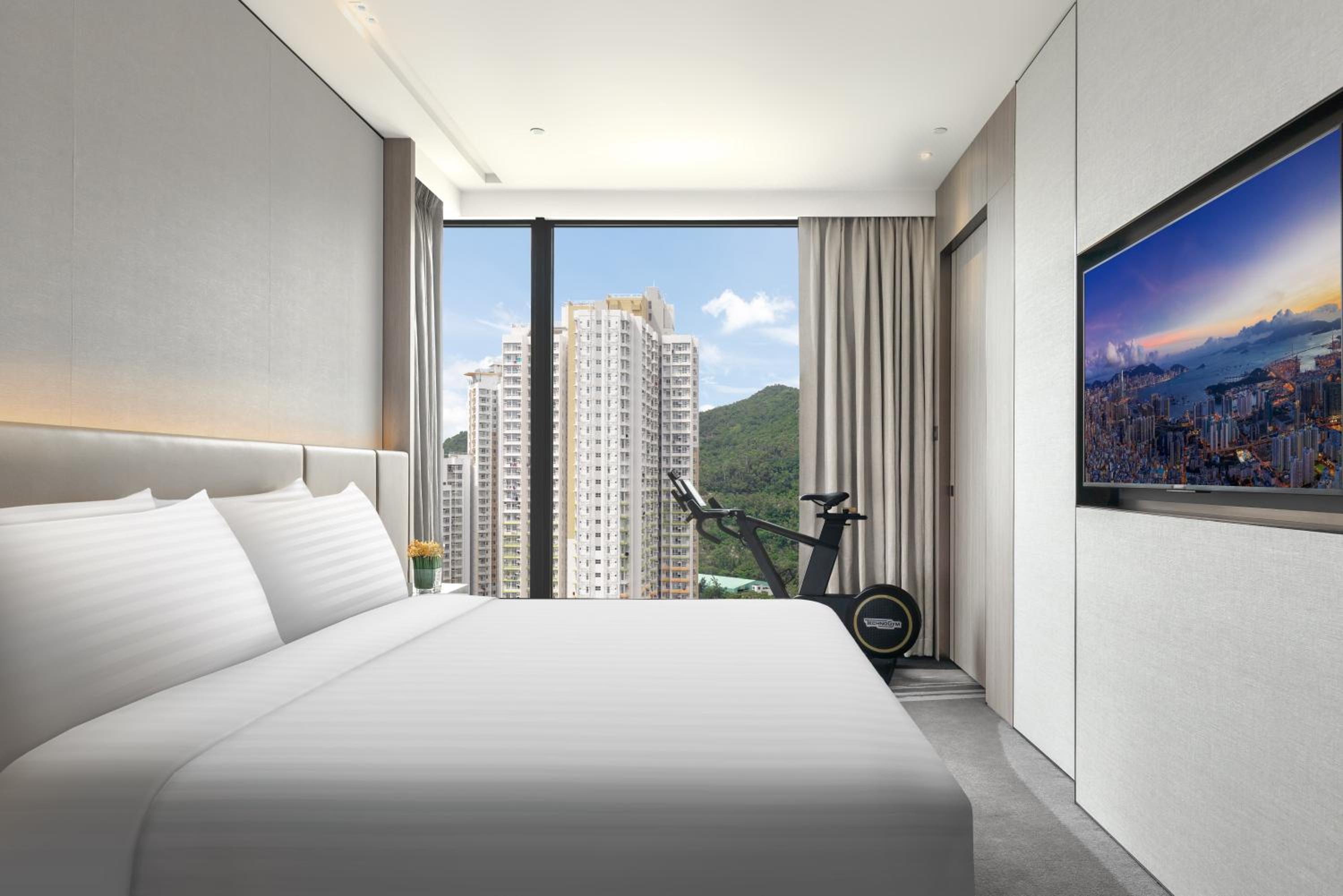 River Apartment with King Bed