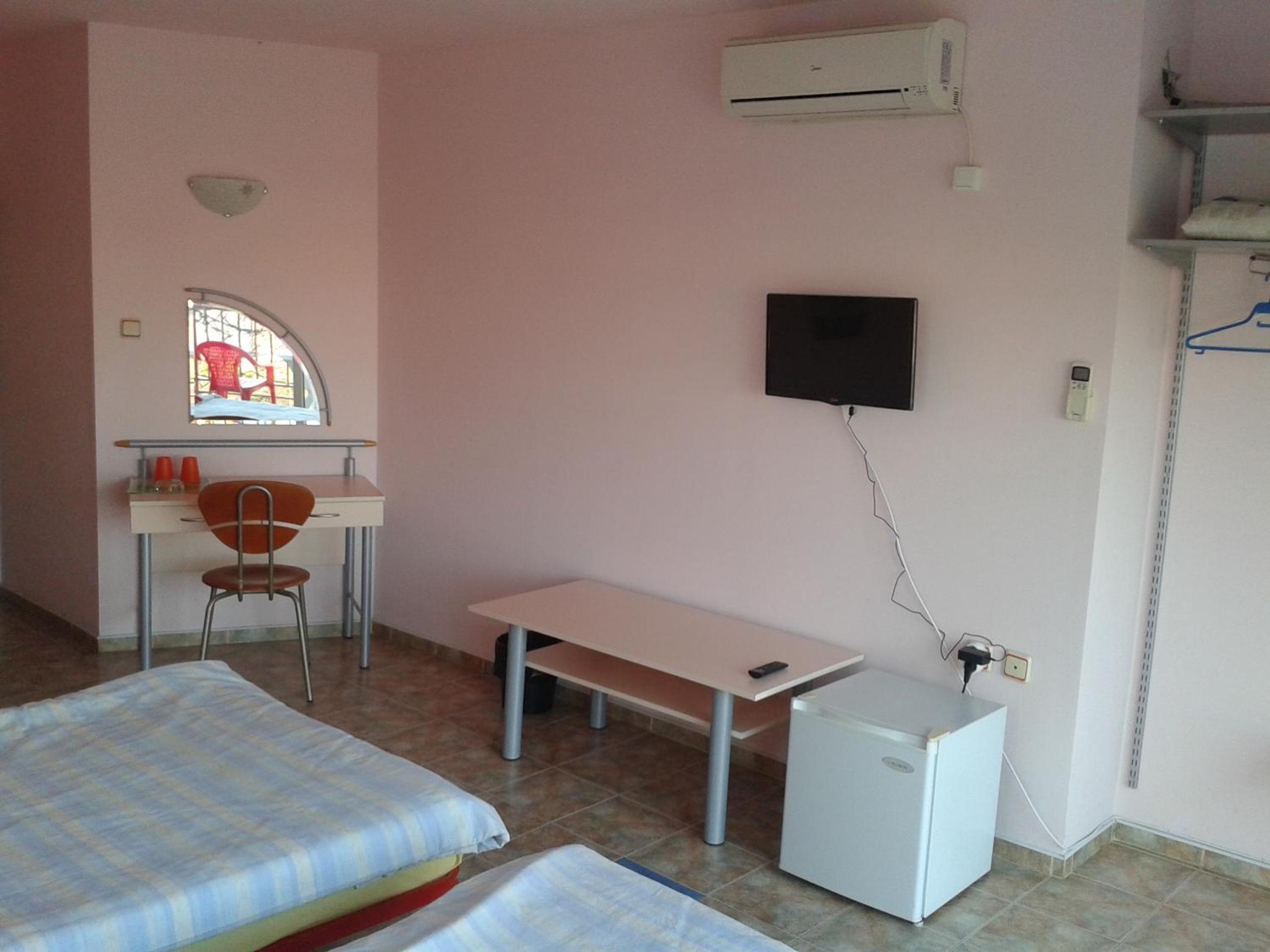 Twin Room with Balcony photo 3