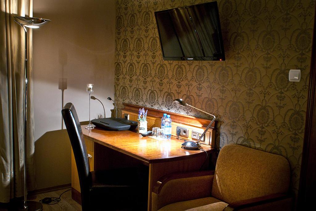 Double Room - Photo 8