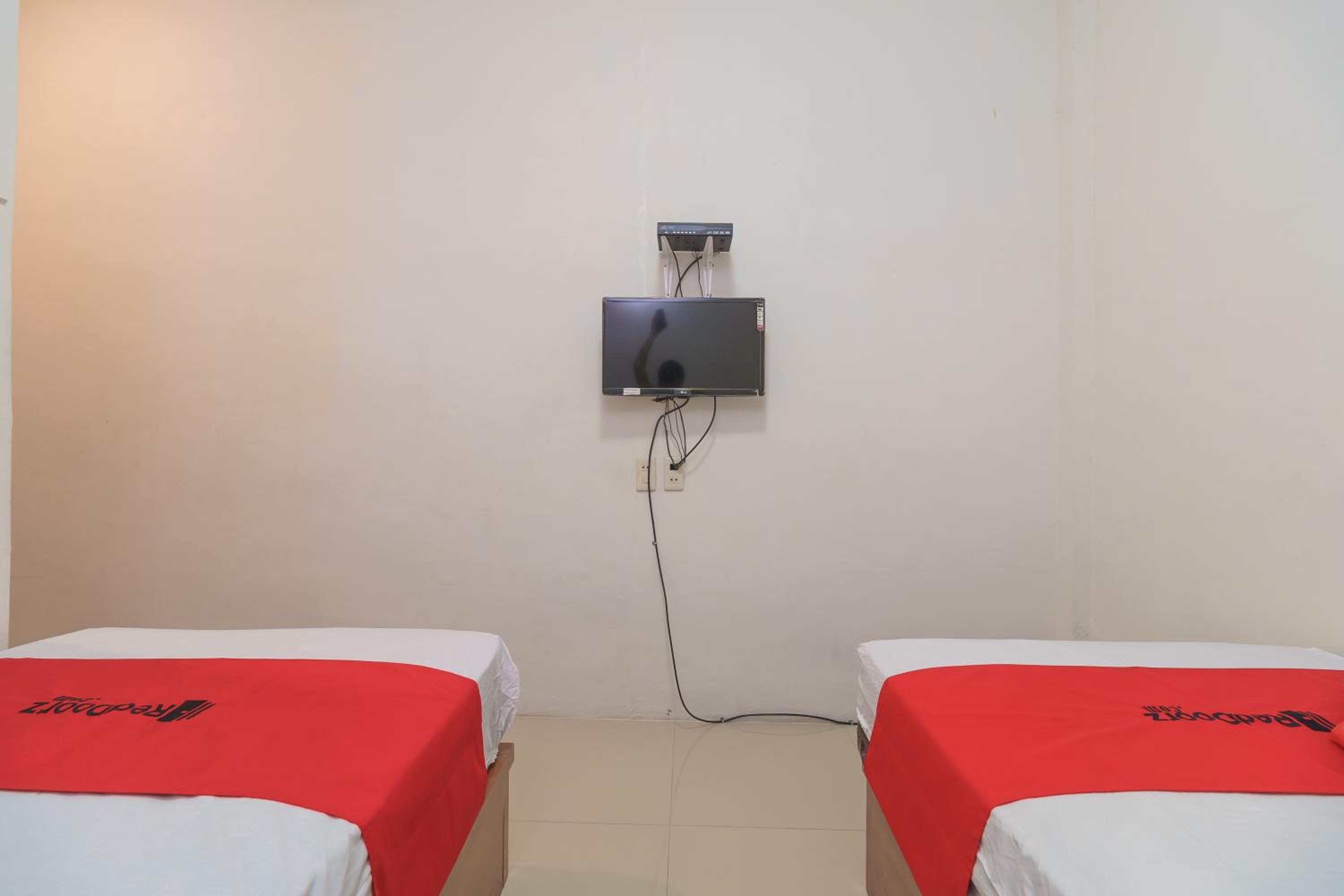 Twin Room - Photo 4