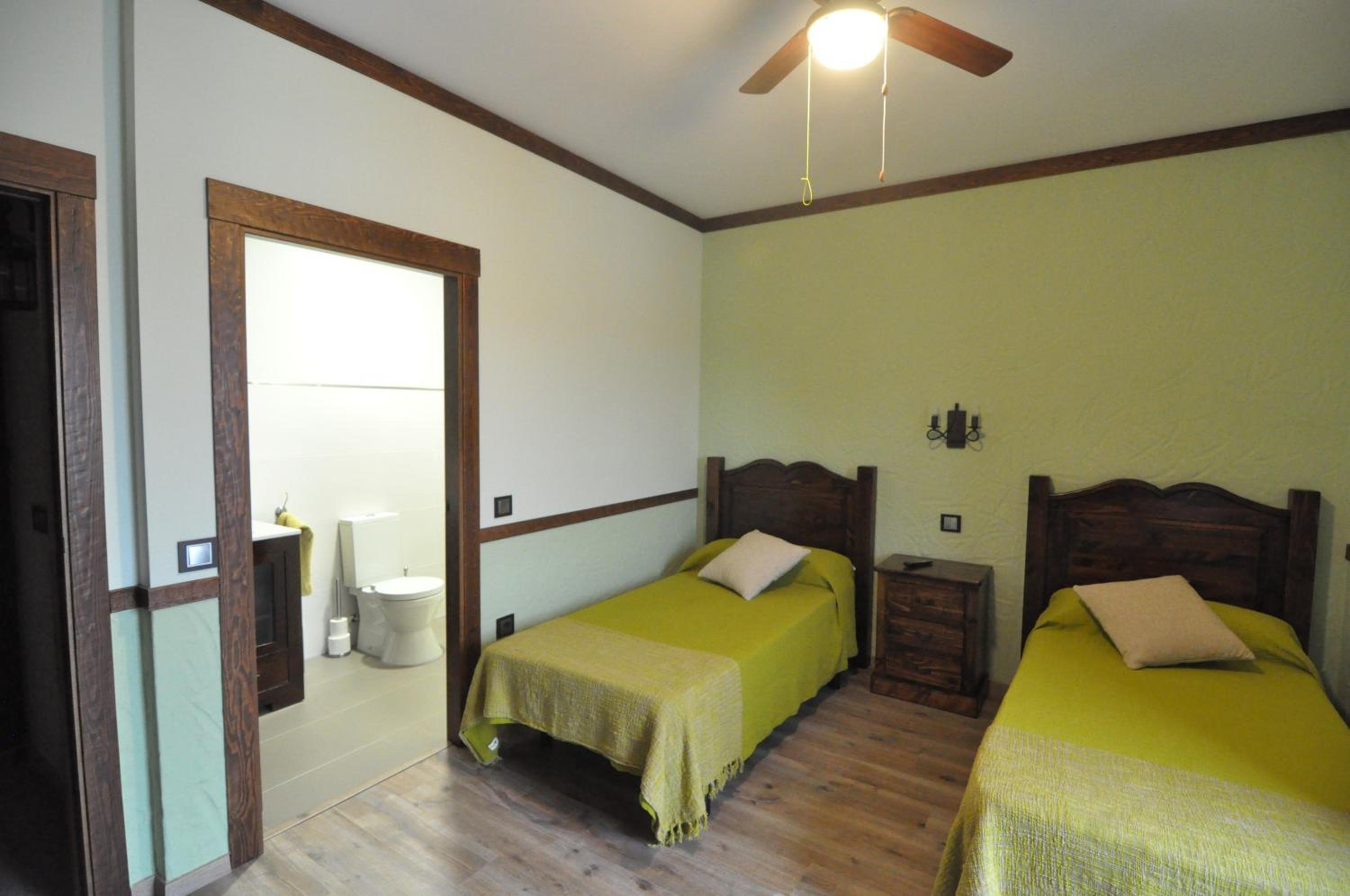Superior Double or Twin Room - Photo 5