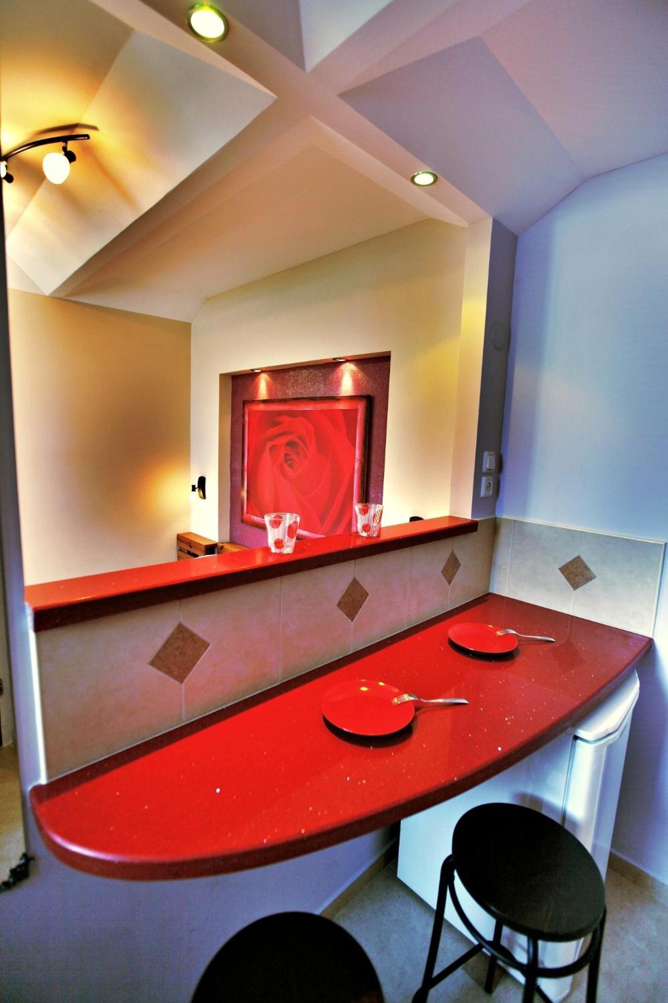 Double Room - Photo 6