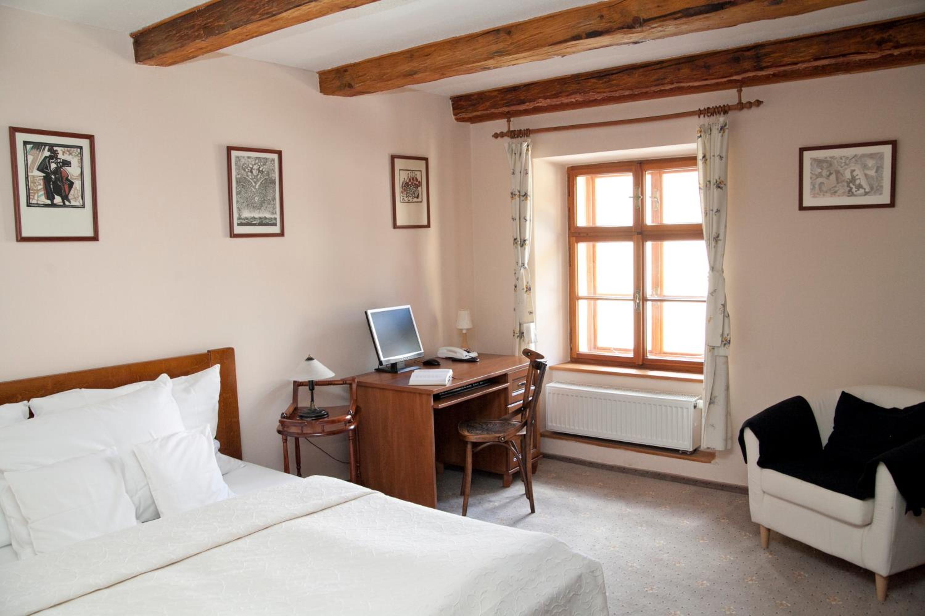 Courtyard Double Room - Photo 10