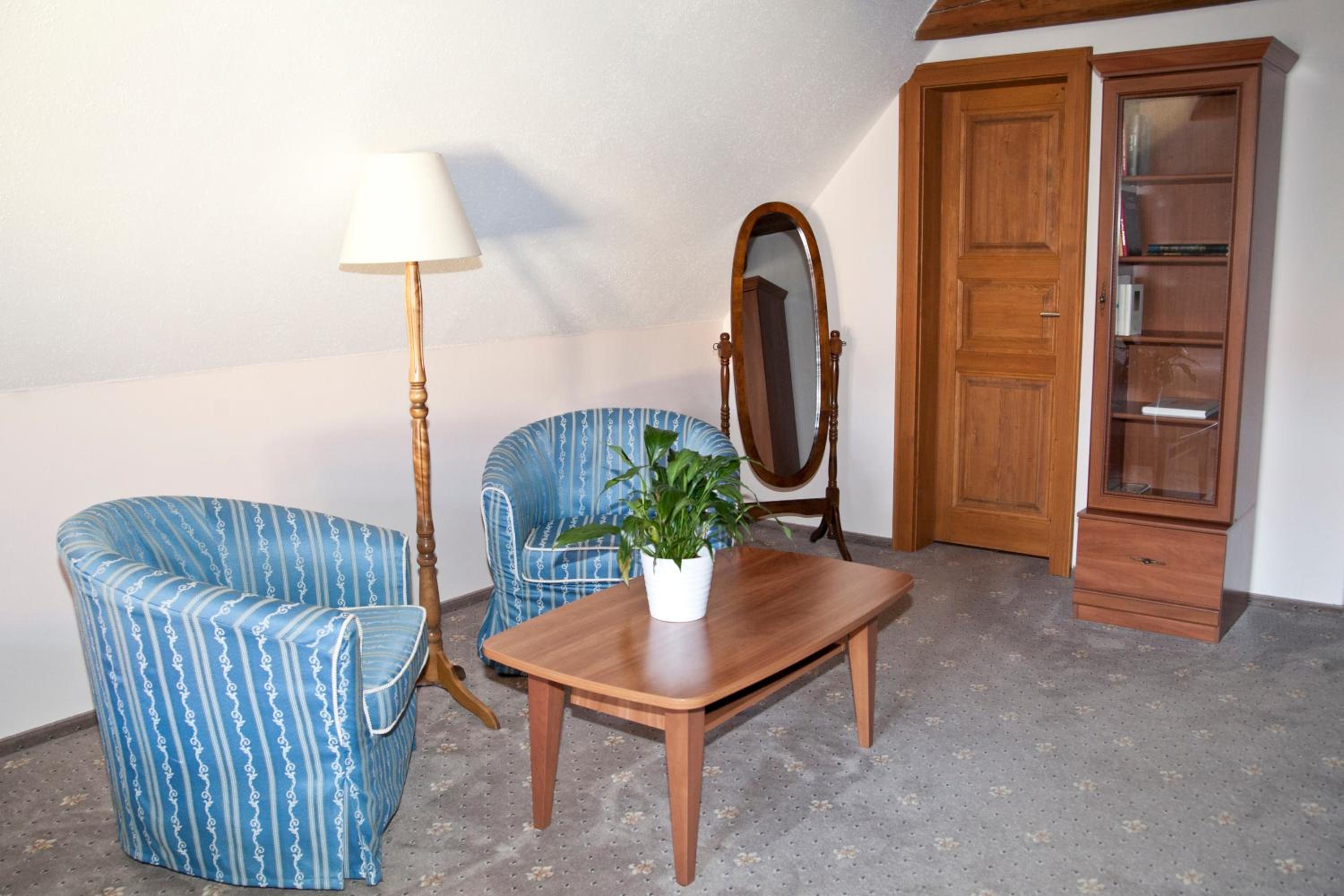 Courtyard Double Room - Photo 9