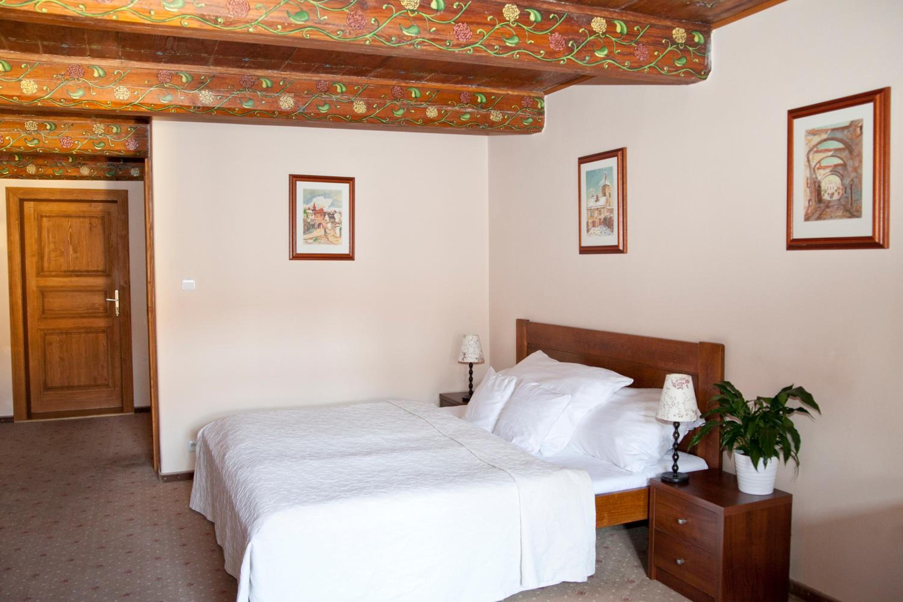 Courtyard Double Room - Photo 13