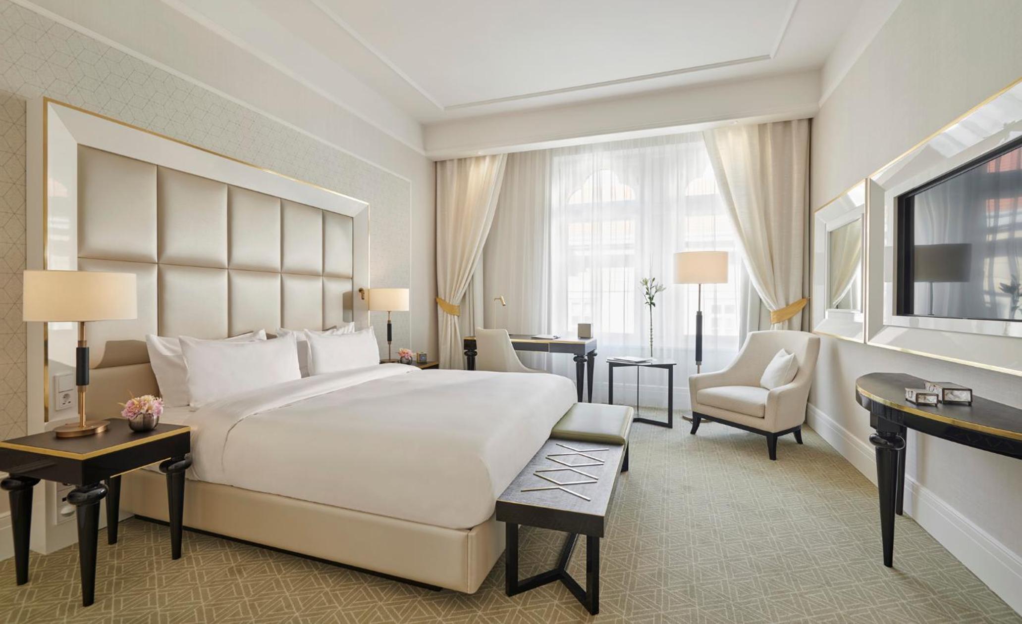 Premium King Zimmer mit Stadtblick thumbnail 5