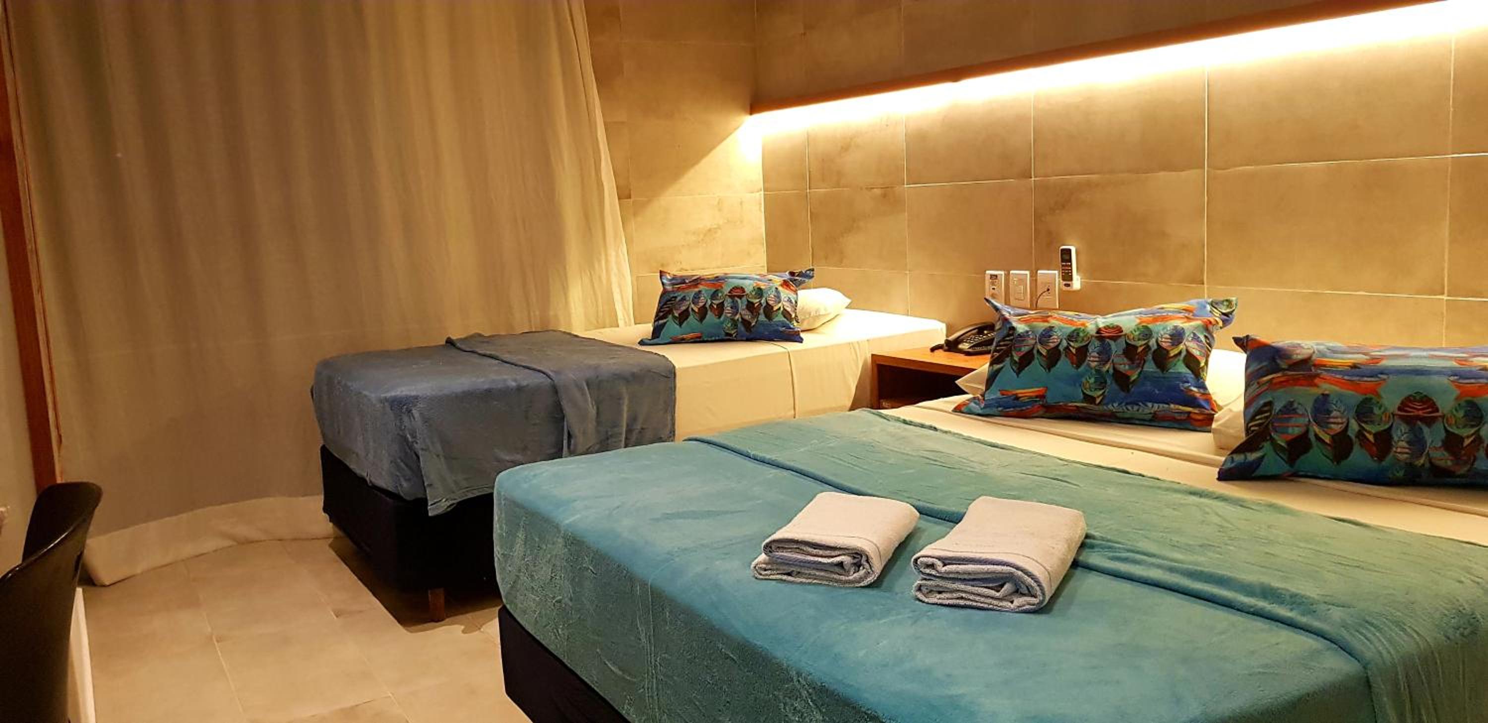 Family Room with Sea View - Photo 1