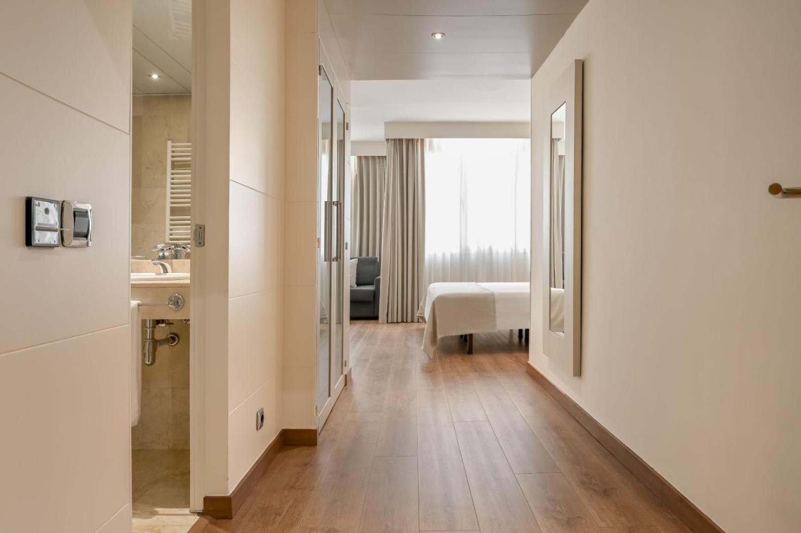 Superior Double or Twin Room photo 2