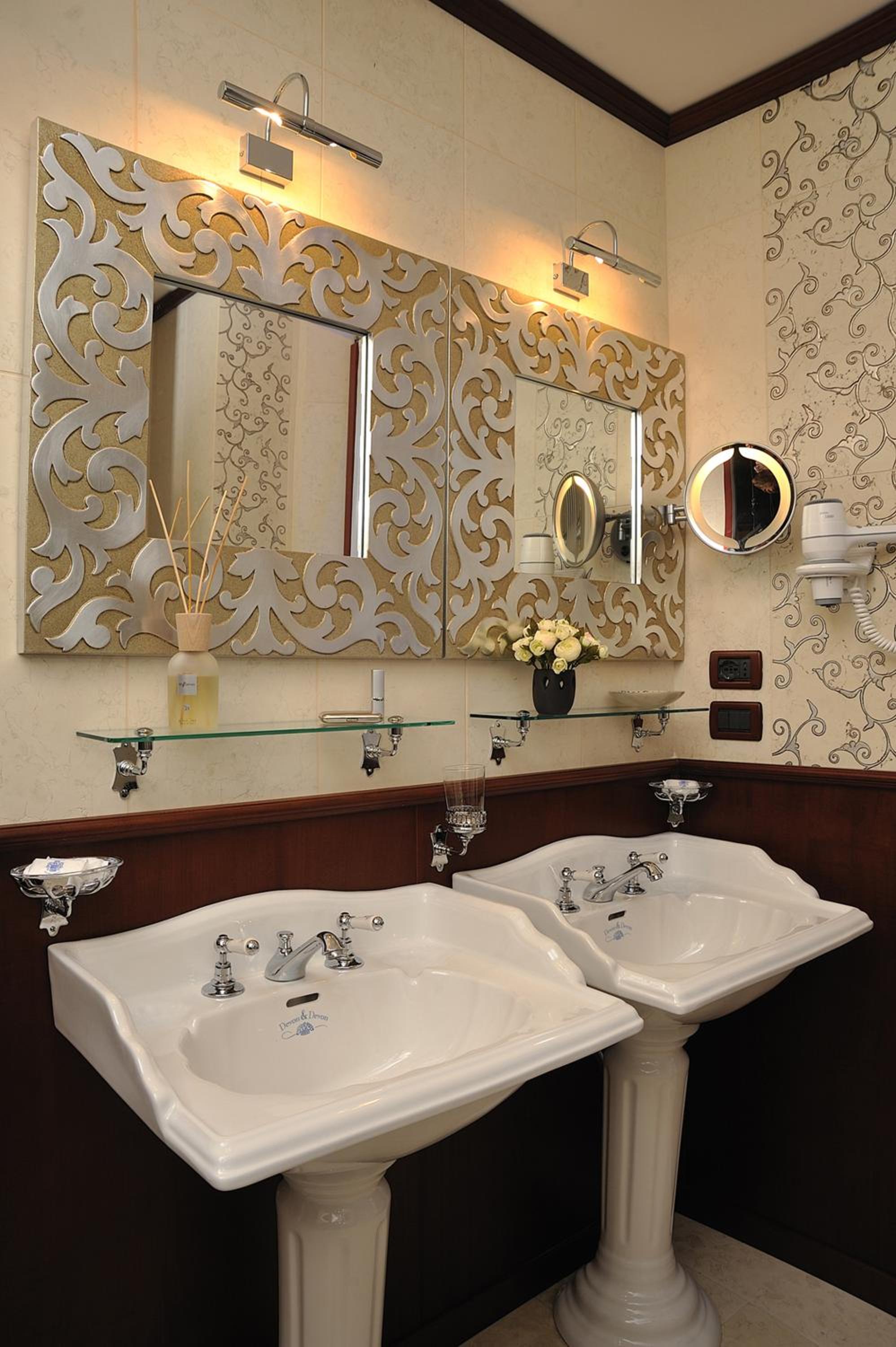 Suite - Photo 5