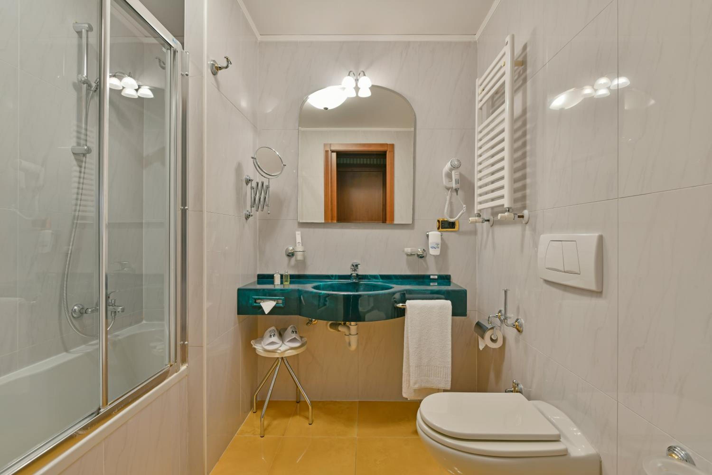 Family Queen Room - Photo 2