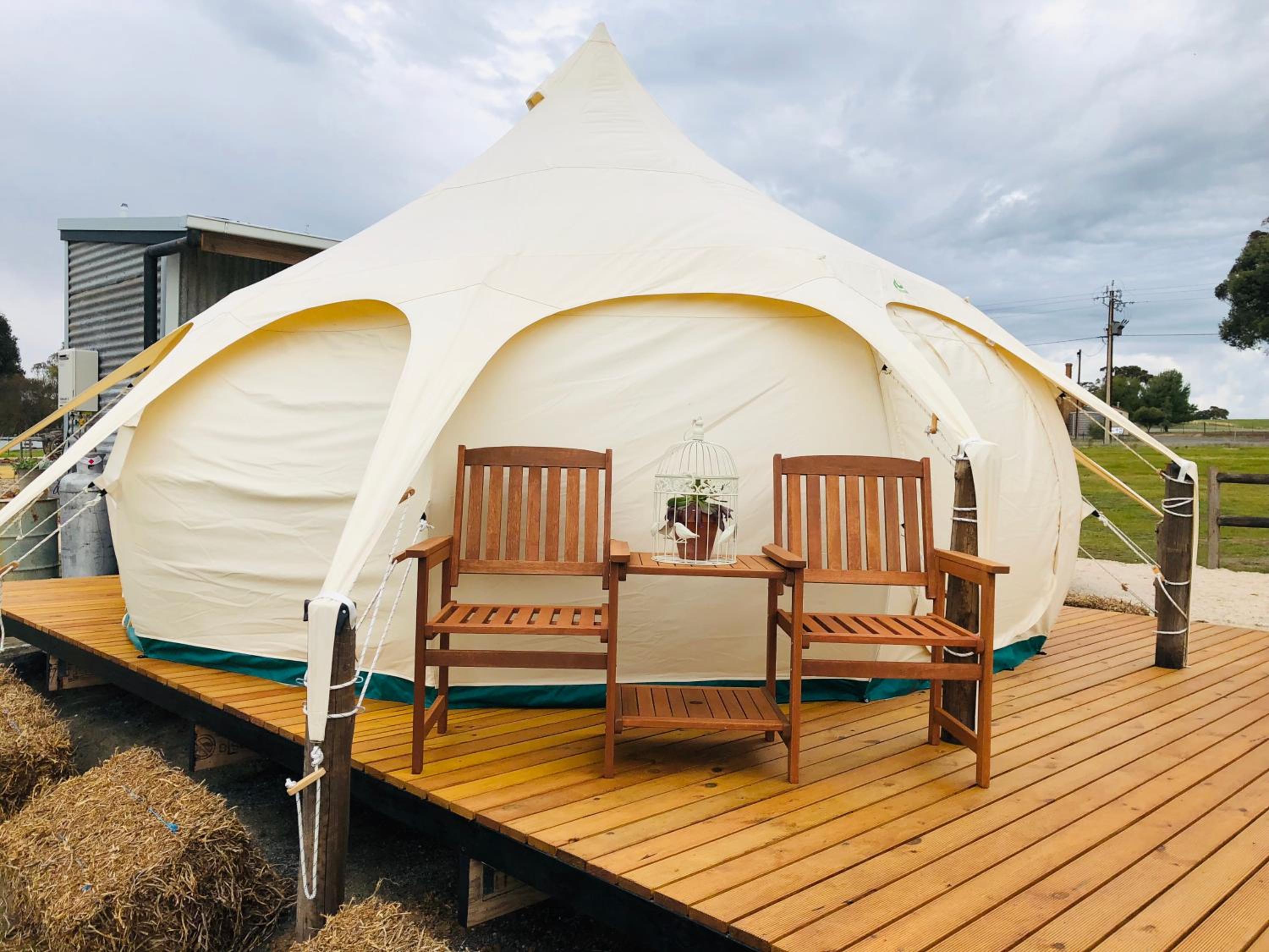 Tent - 3 - Photo 3