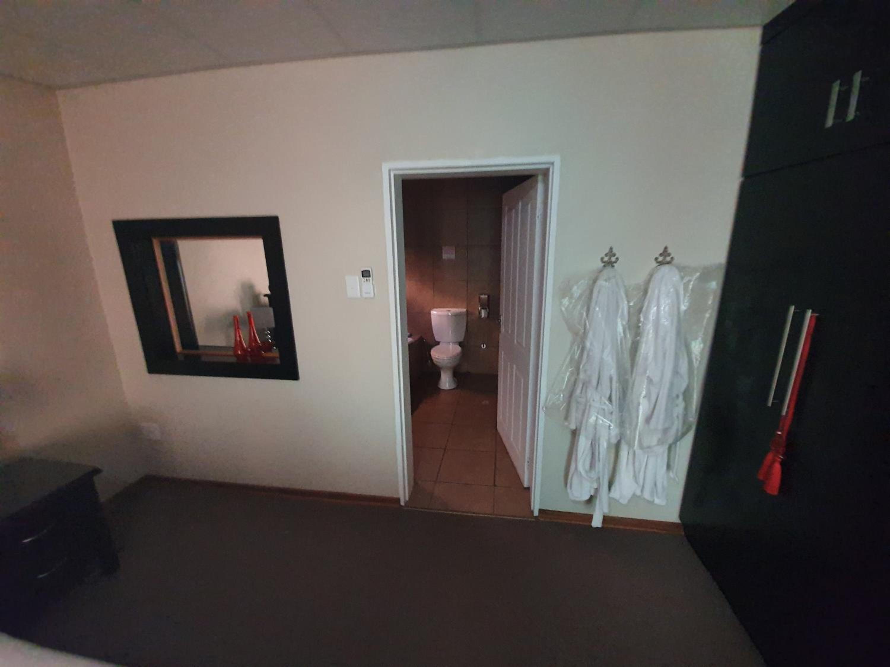 Family Room - Photo 1
