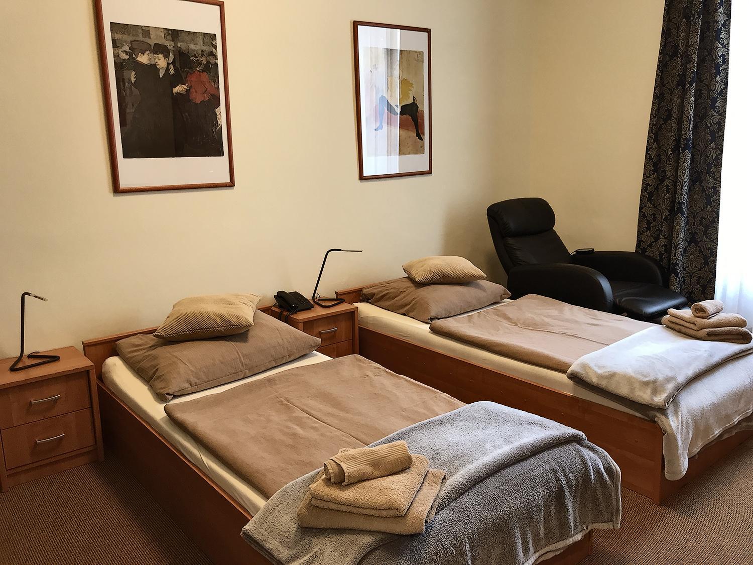 Large Twin Room