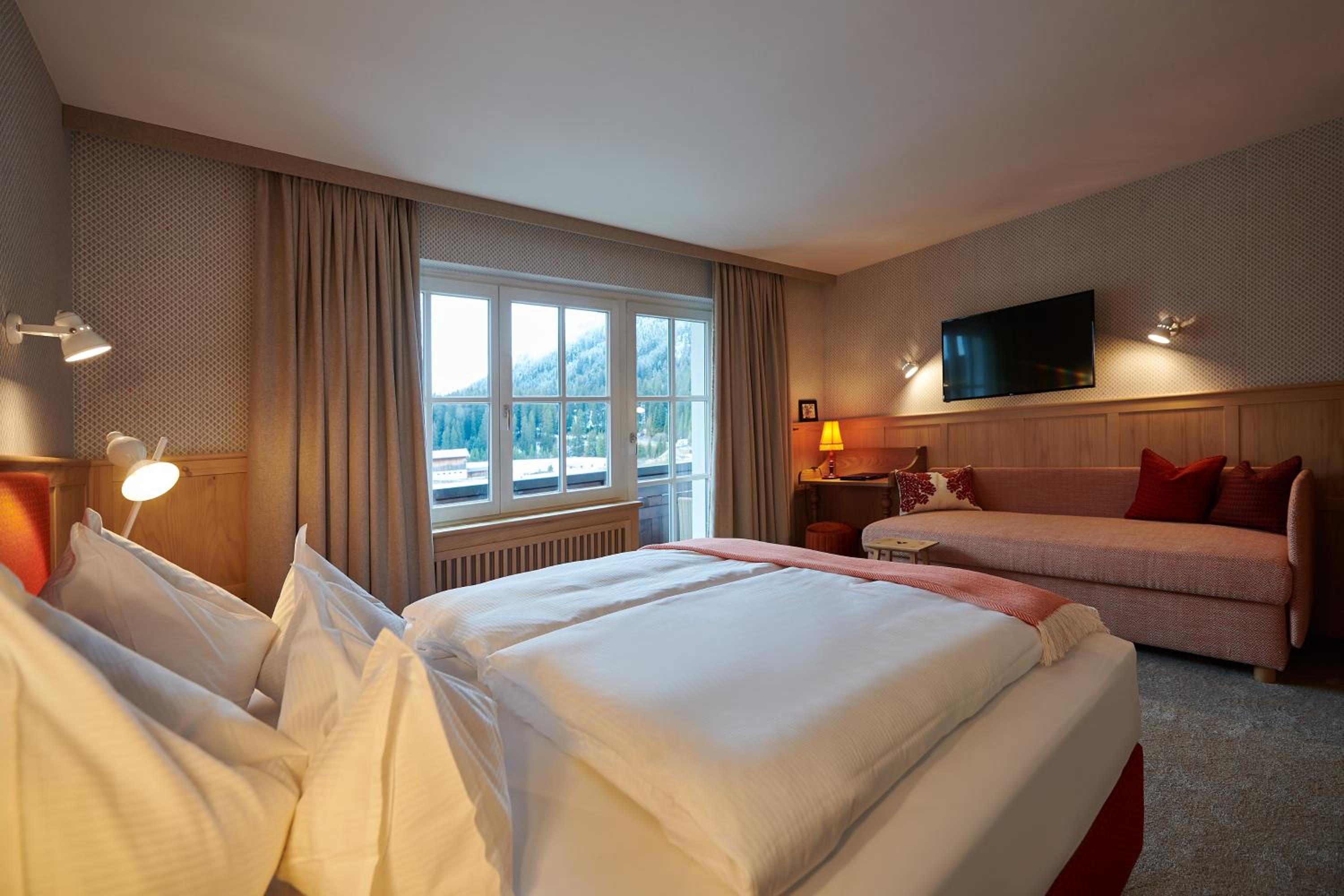 Superior Double Room with Balcony photo 2