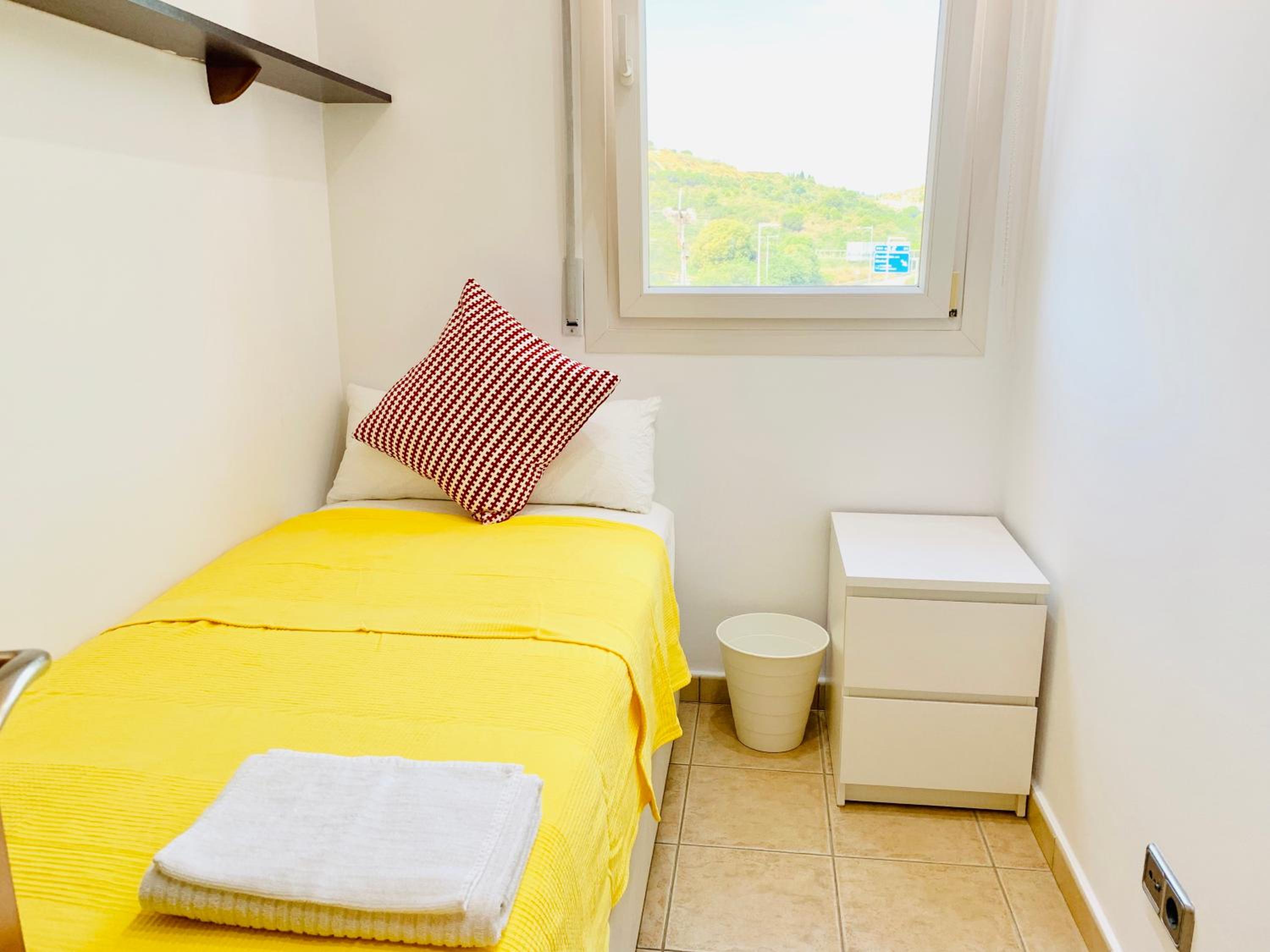 Single Room photo 3