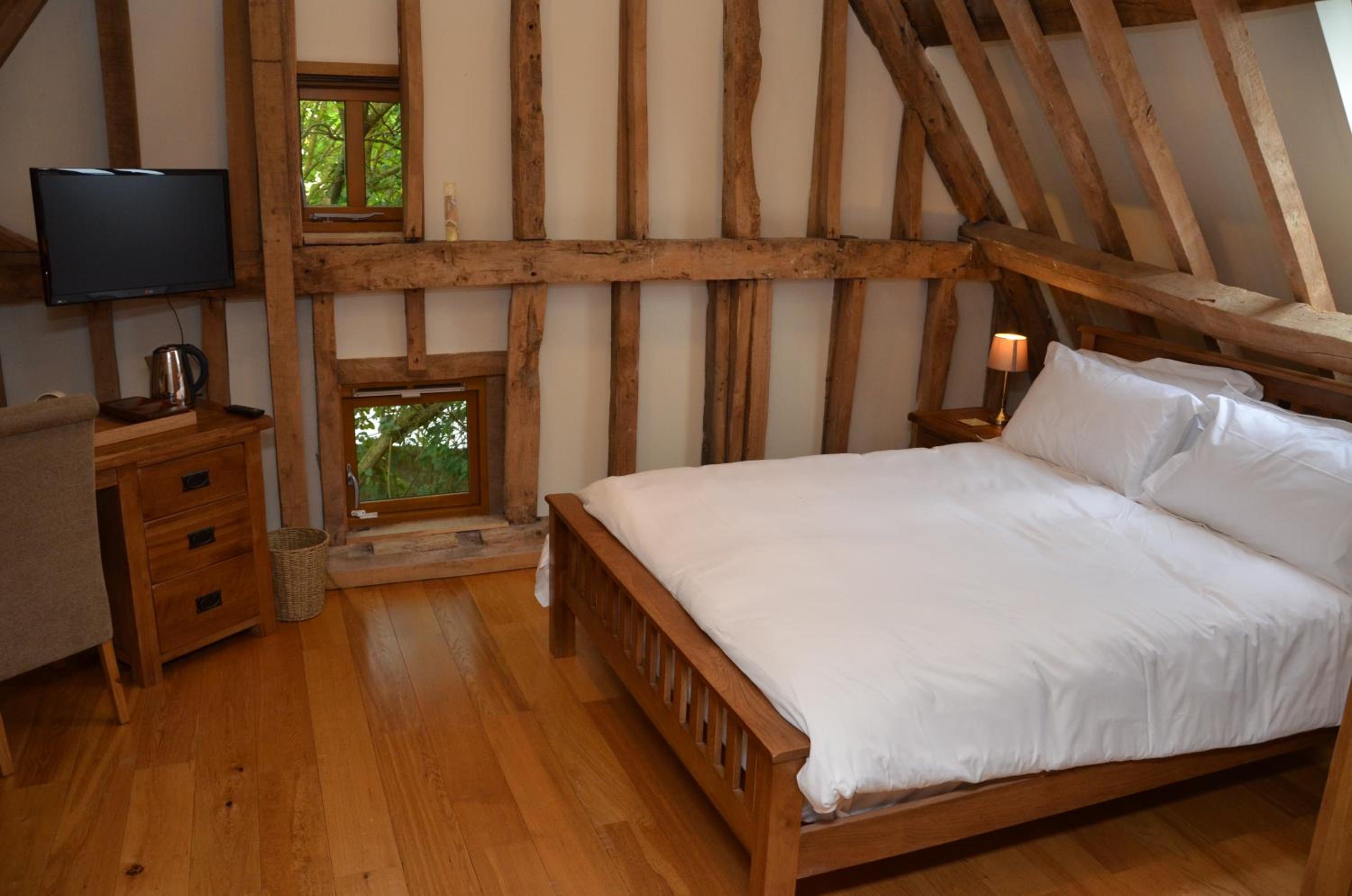 Deluxe King Room photo 1